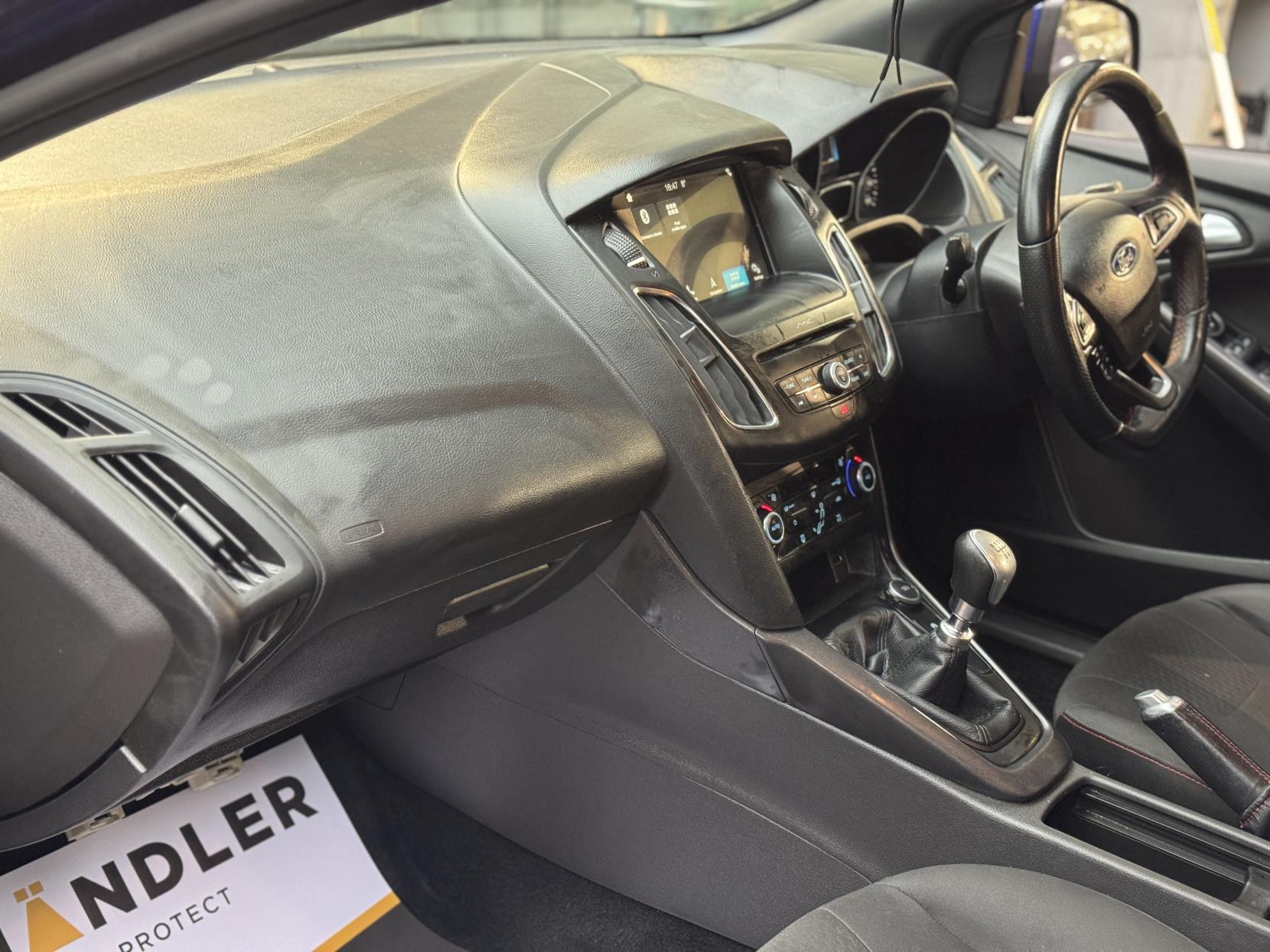 Ford Focus 1.0T EcoBoost ST-Line X Hatchback 5dr Petrol Manual Euro 6 (s/s) (140 ps)