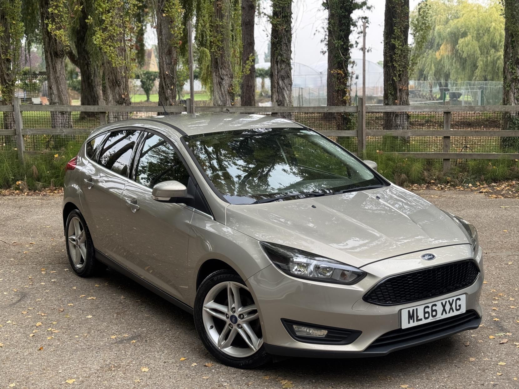 Ford Focus 1.0T EcoBoost Zetec Hatchback 5dr Petrol Manual Euro 6 (s/s) (100 ps)
