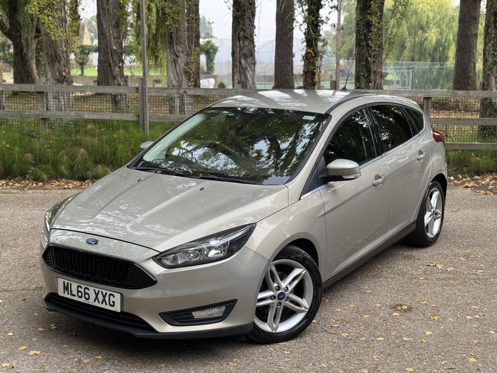 Ford Focus 1.0T EcoBoost Zetec Hatchback 5dr Petrol Manual Euro 6 (s/s) (100 ps)