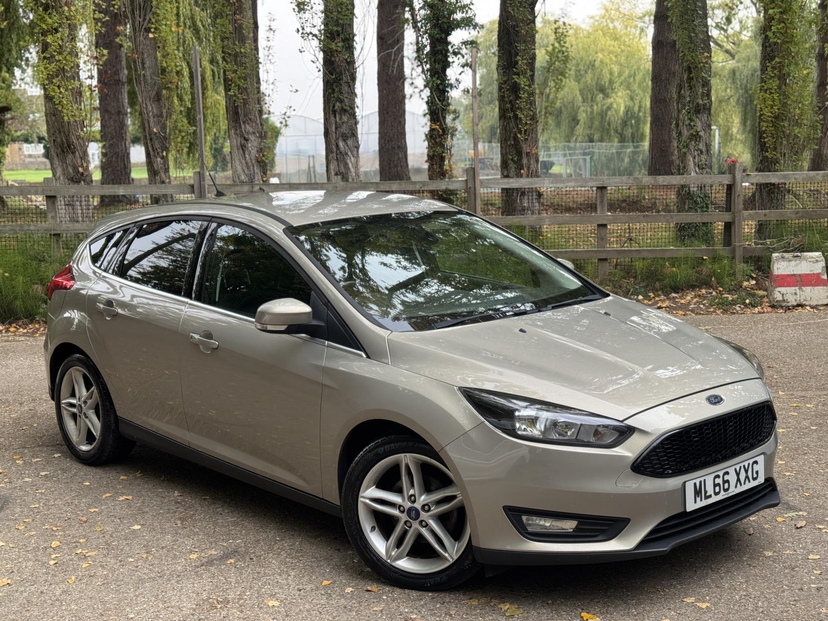 Ford Focus 1.0T EcoBoost Zetec Hatchback 5dr Petrol Manual Euro 6 (s/s) (100 ps)