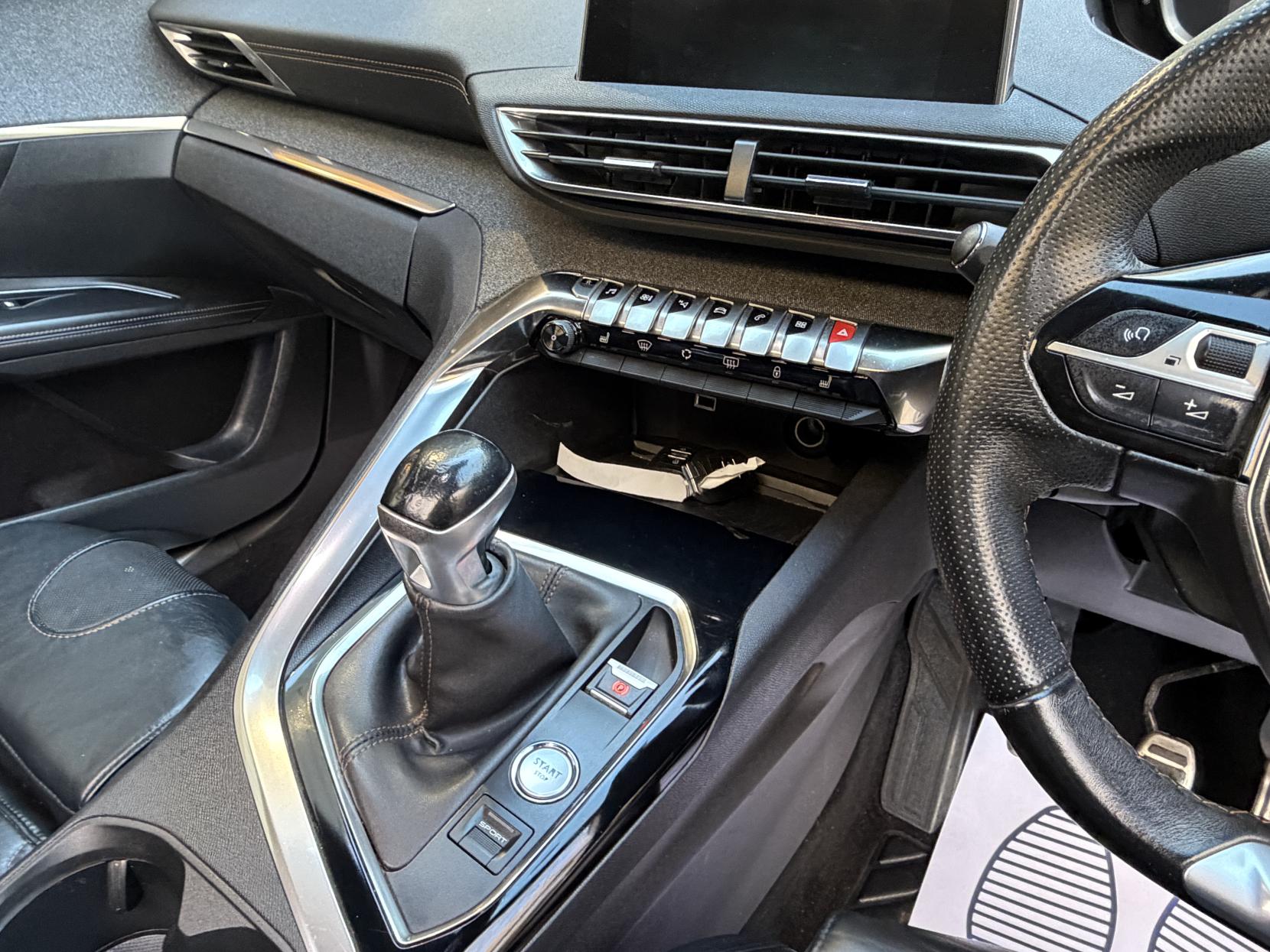 Peugeot 5008 1.2 PureTech GT Line SUV 5dr Petrol Manual Euro 6 (s/s) (130 ps)