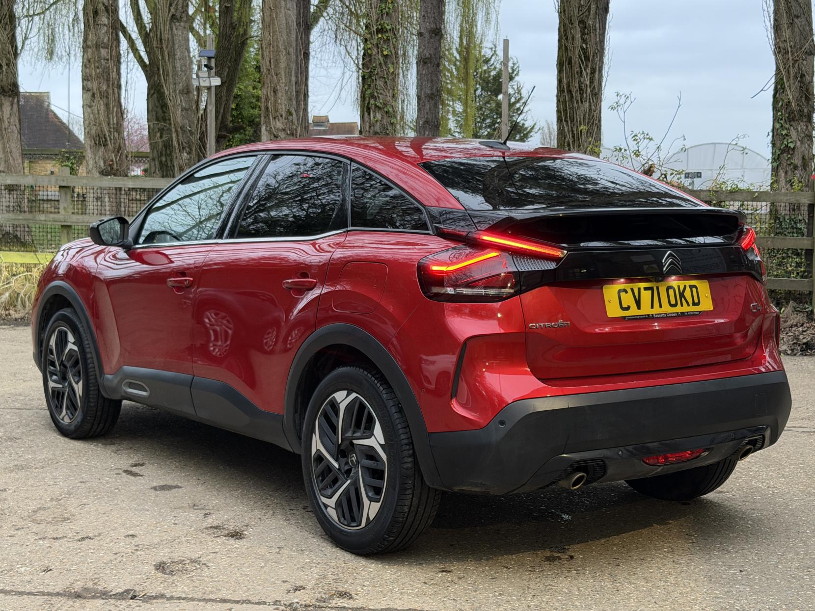 Citroen C4 1.2 PureTech Shine Plus Hatchback 5dr Petrol EAT8 Euro 6 (s/s) (130 ps)