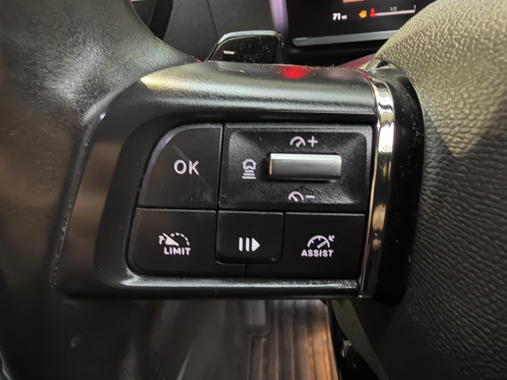 Citroen C4 1.2 PureTech Shine Plus Hatchback 5dr Petrol EAT8 Euro 6 (s/s) (130 ps)