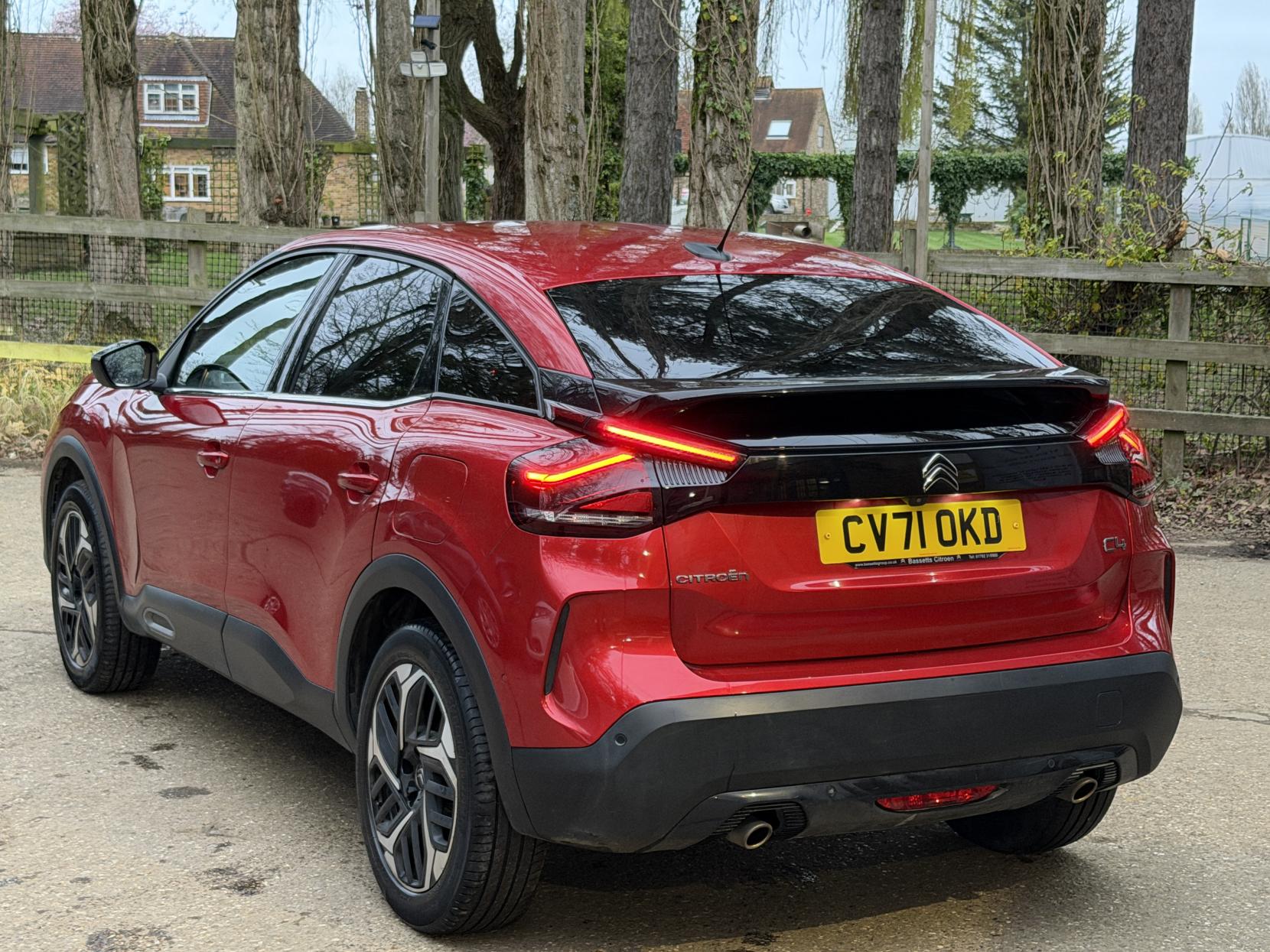 Citroen C4 1.2 PureTech Shine Plus Hatchback 5dr Petrol EAT8 Euro 6 (s/s) (130 ps)