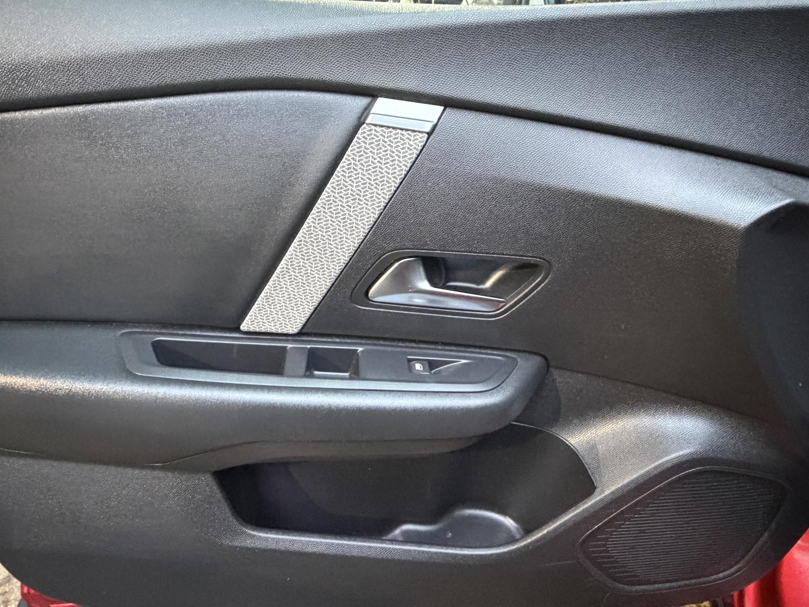 Citroen C4 1.2 PureTech Shine Plus Hatchback 5dr Petrol EAT8 Euro 6 (s/s) (130 ps)