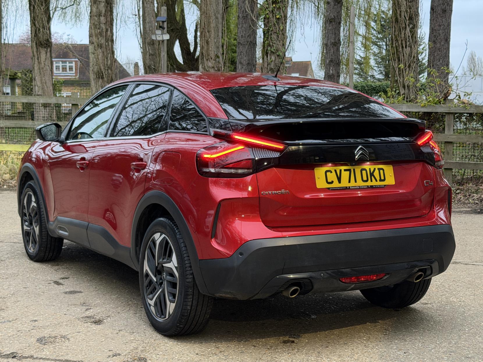 Citroen C4 1.2 PureTech Shine Plus Hatchback 5dr Petrol EAT8 Euro 6 (s/s) (130 ps)