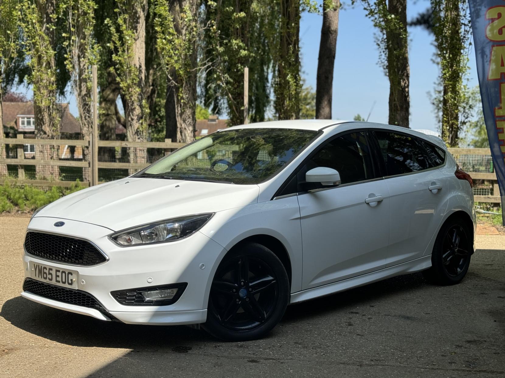 Ford Focus 1.0T EcoBoost Zetec S Hatchback 5dr Petrol Manual Euro 6 (s/s) (125 ps)