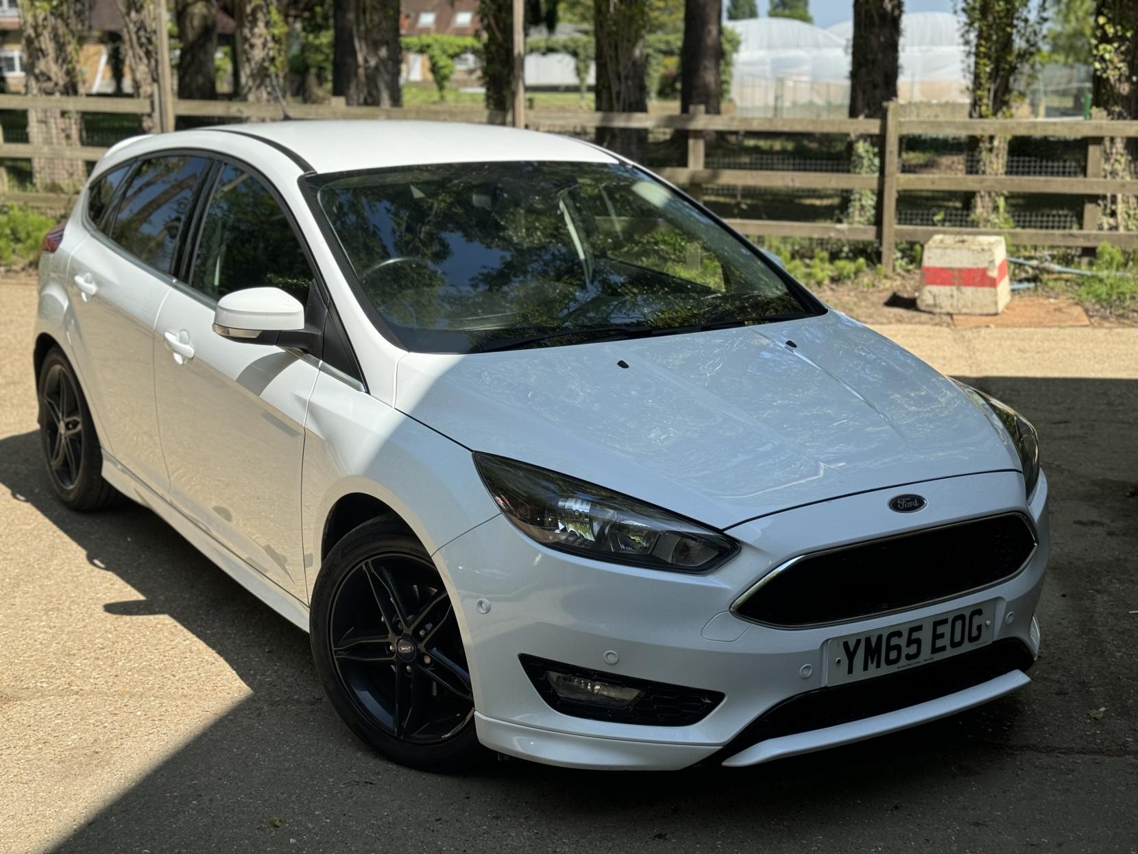 Ford Focus 1.0T EcoBoost Zetec S Hatchback 5dr Petrol Manual Euro 6 (s/s) (125 ps)