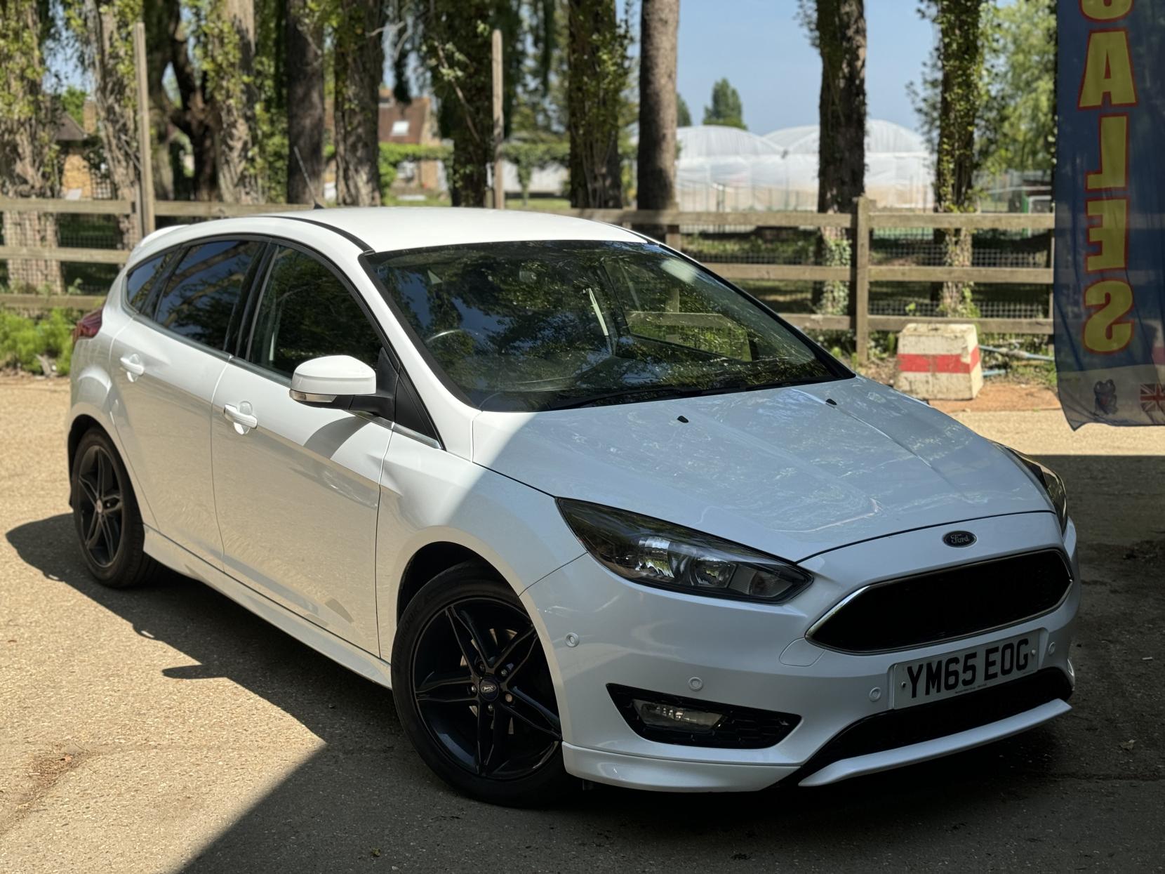 Ford Focus 1.0T EcoBoost Zetec S Hatchback 5dr Petrol Manual Euro 6 (s/s) (125 ps)