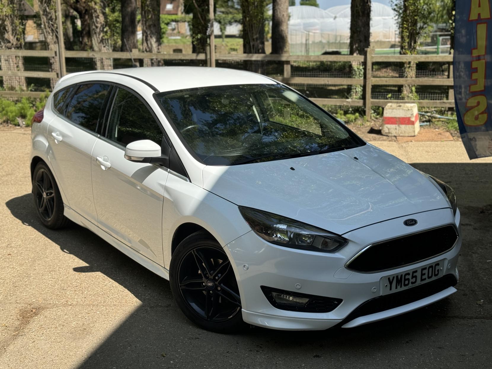 Ford Focus 1.0T EcoBoost Zetec S Hatchback 5dr Petrol Manual Euro 6 (s/s) (125 ps)
