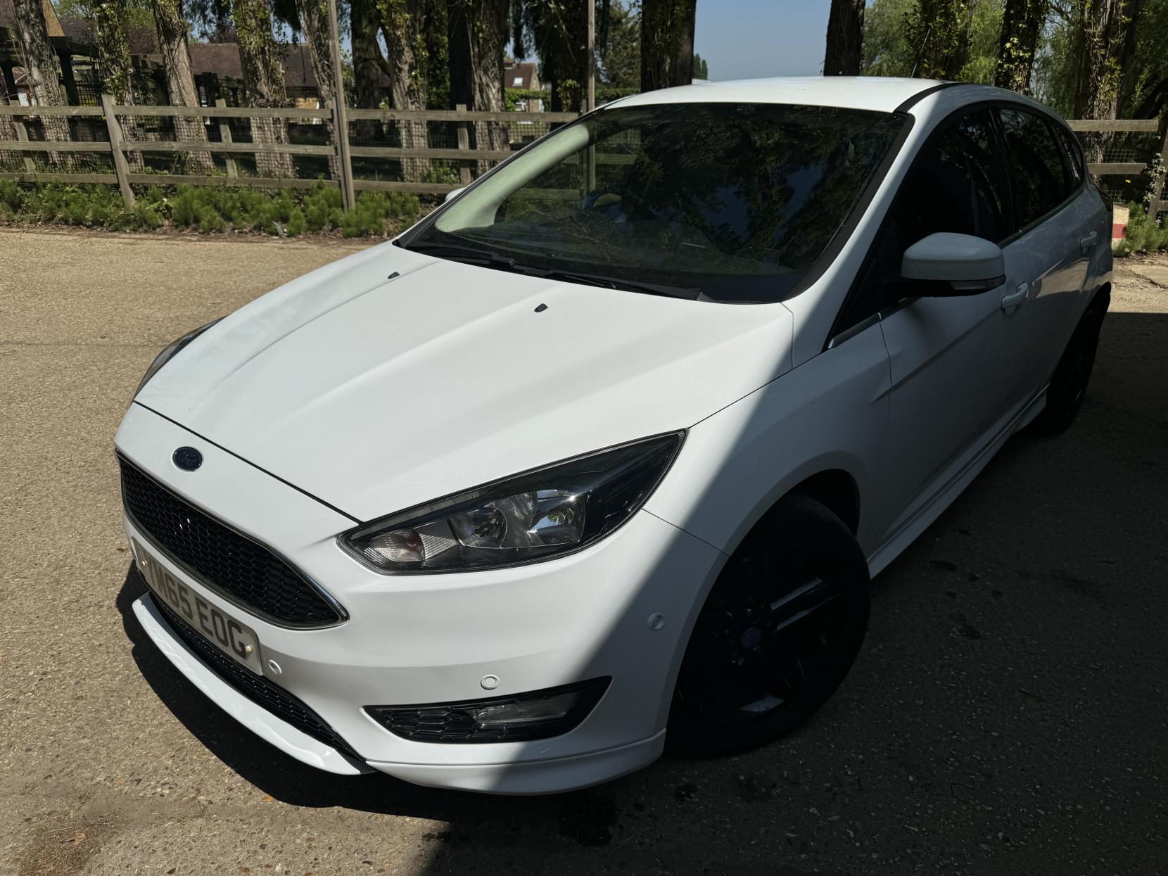 Ford Focus 1.0T EcoBoost Zetec S Hatchback 5dr Petrol Manual Euro 6 (s/s) (125 ps)