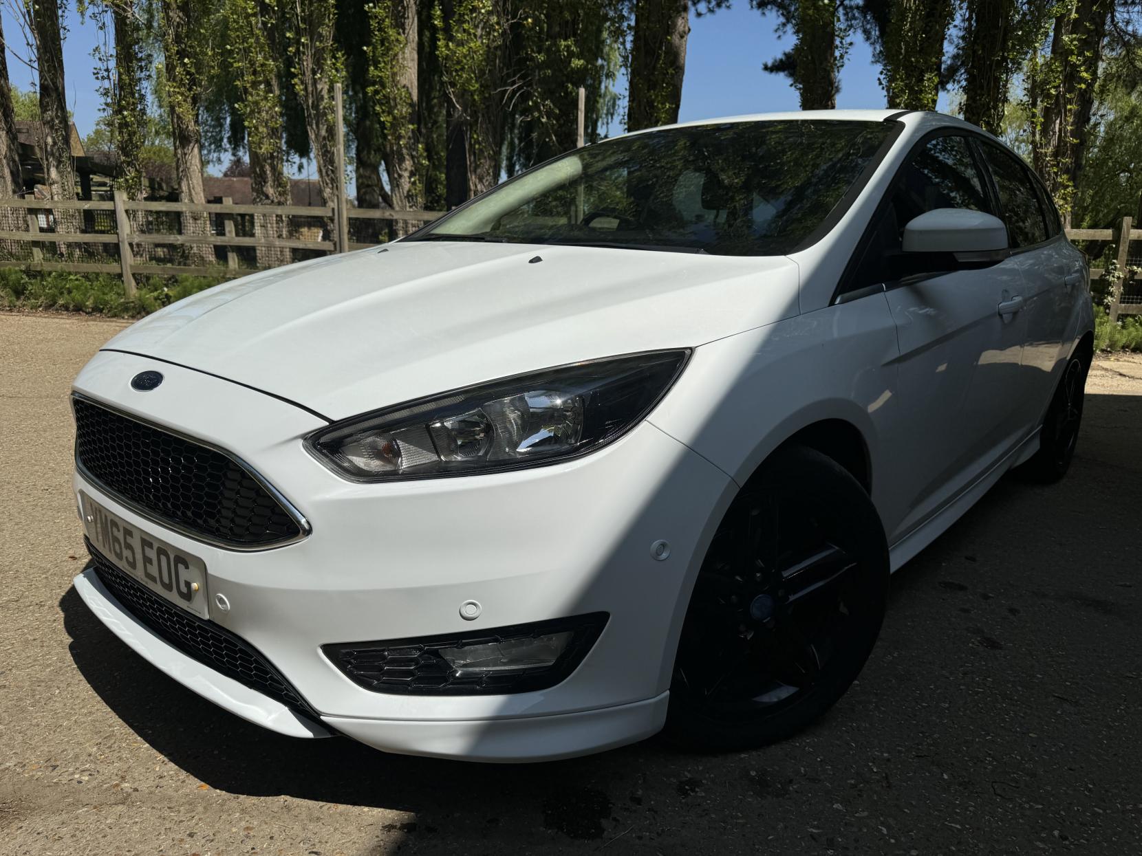 Ford Focus 1.0T EcoBoost Zetec S Hatchback 5dr Petrol Manual Euro 6 (s/s) (125 ps)