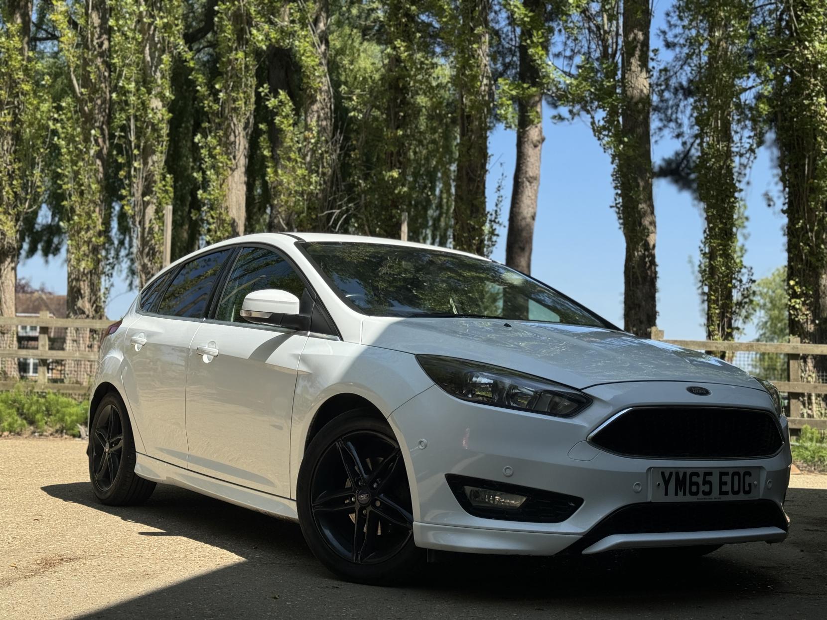 Ford Focus 1.0T EcoBoost Zetec S Hatchback 5dr Petrol Manual Euro 6 (s/s) (125 ps)