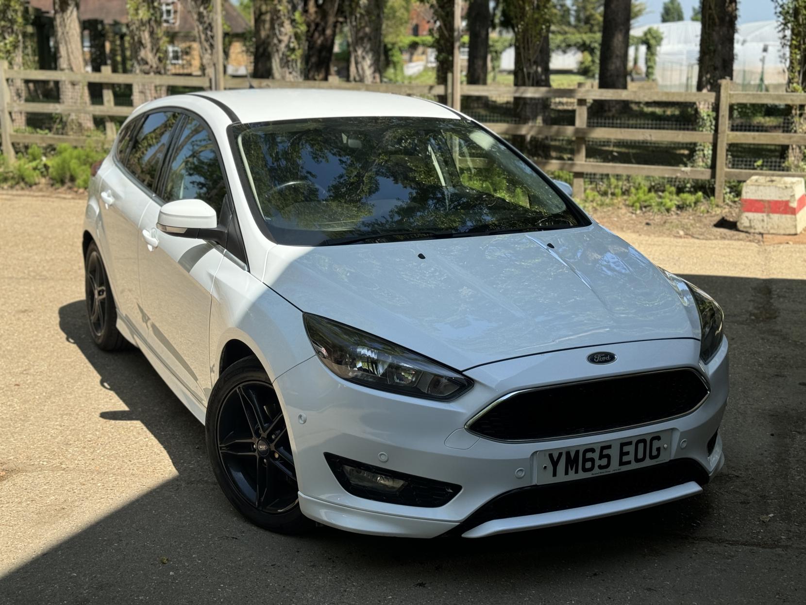 Ford Focus 1.0T EcoBoost Zetec S Hatchback 5dr Petrol Manual Euro 6 (s/s) (125 ps)