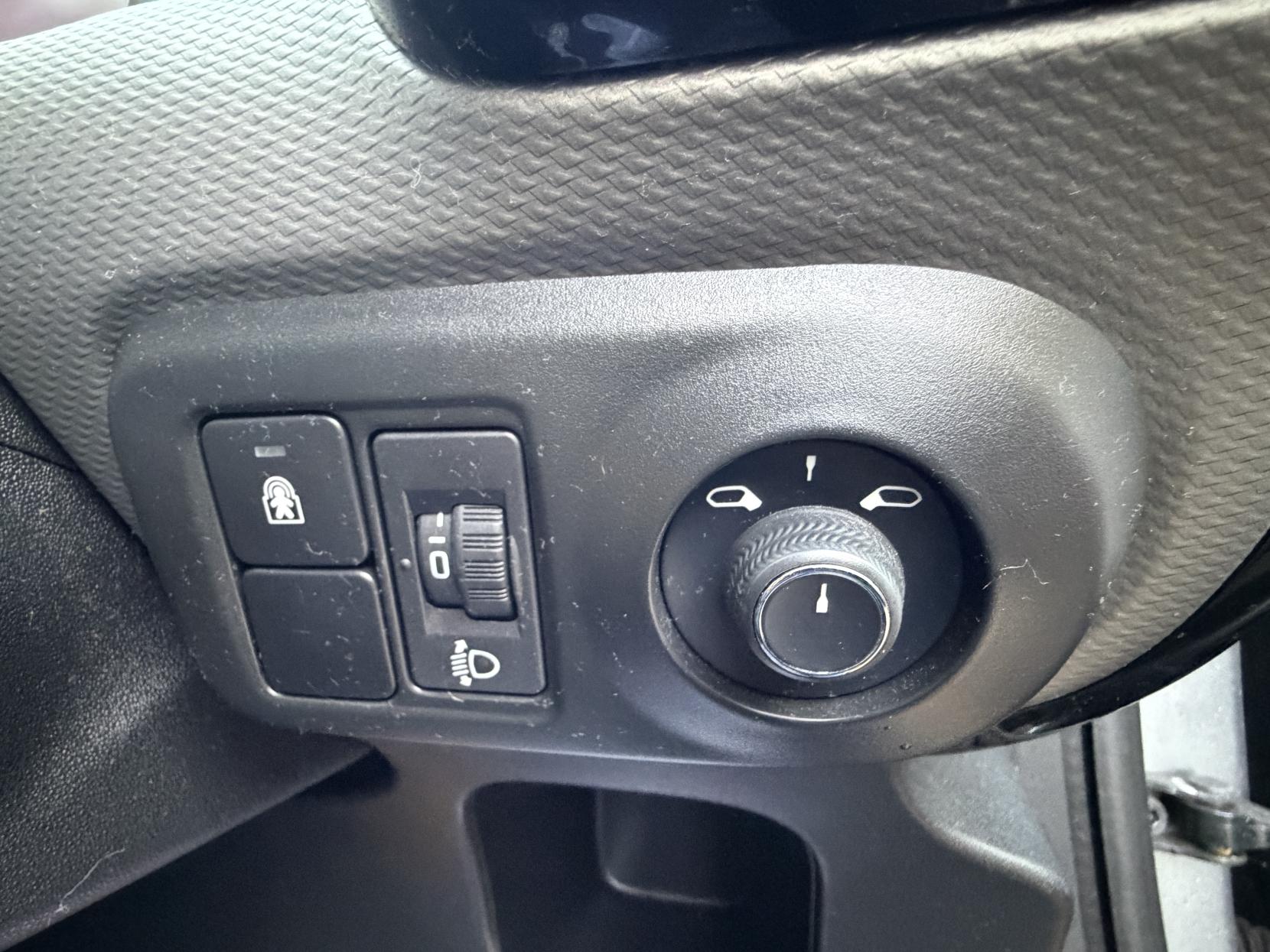 Citroen C4 Cactus 1.2 PureTech GPF Flair Hatchback 5dr Petrol Manual Euro 6 (s/s) (110 ps)