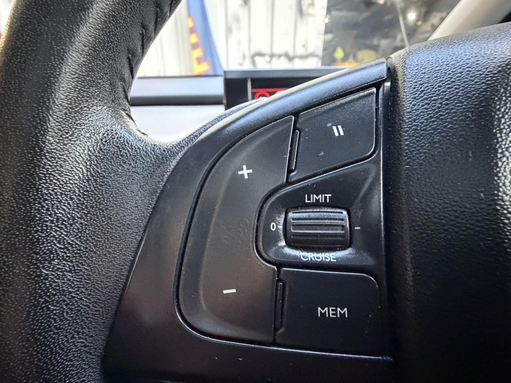 Citroen C4 Cactus 1.2 PureTech GPF Flair Hatchback 5dr Petrol Manual Euro 6 (s/s) (110 ps)