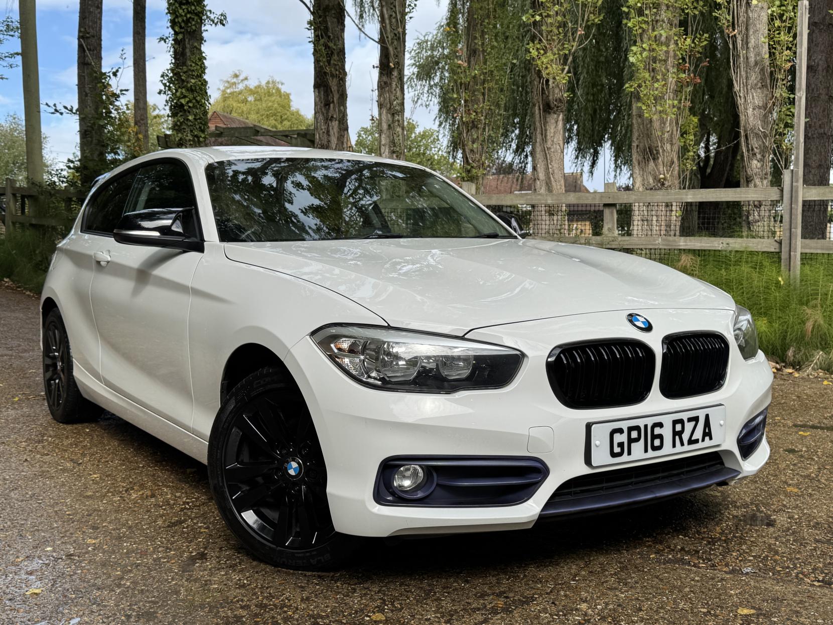 BMW 1 Series 1.5 118i Sport Hatchback 3dr Petrol Manual Euro 6 (s/s) (136 ps)
