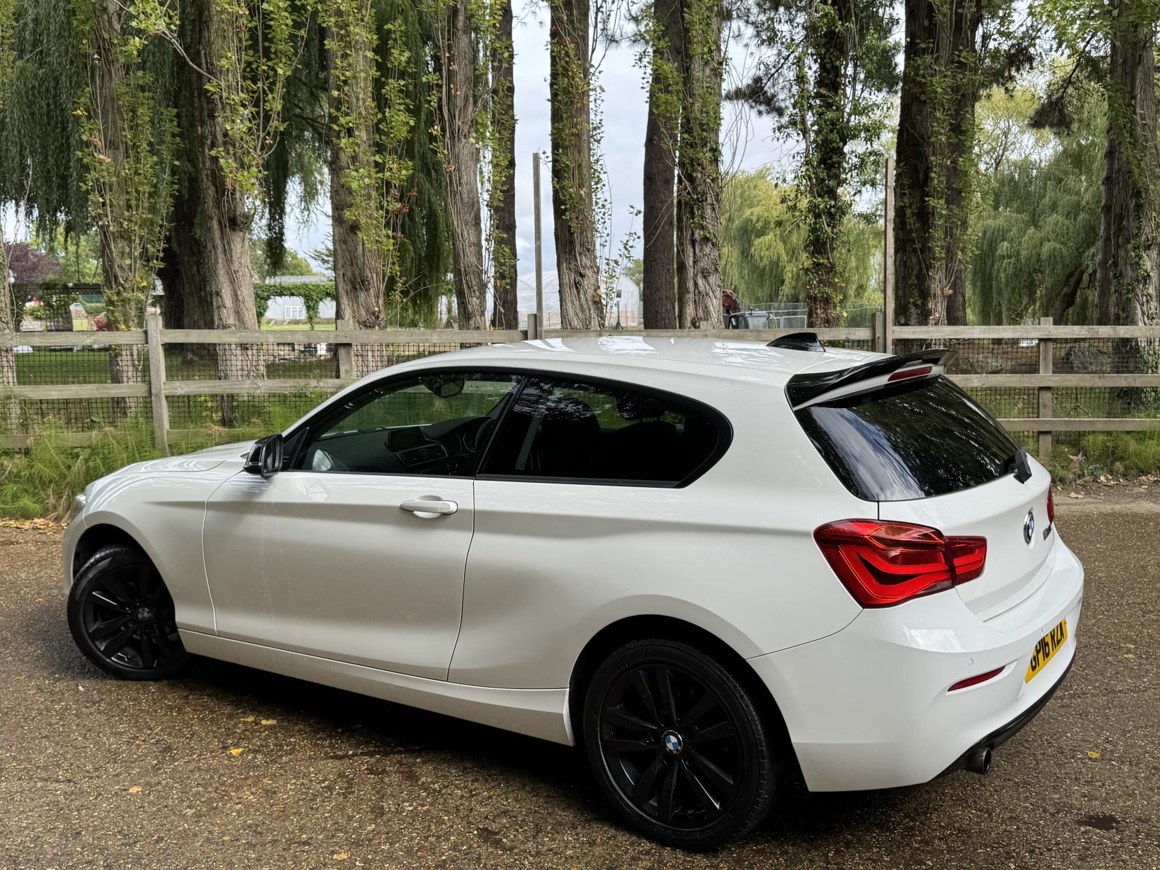 BMW 1 Series 1.5 118i Sport Hatchback 3dr Petrol Manual Euro 6 (s/s) (136 ps)