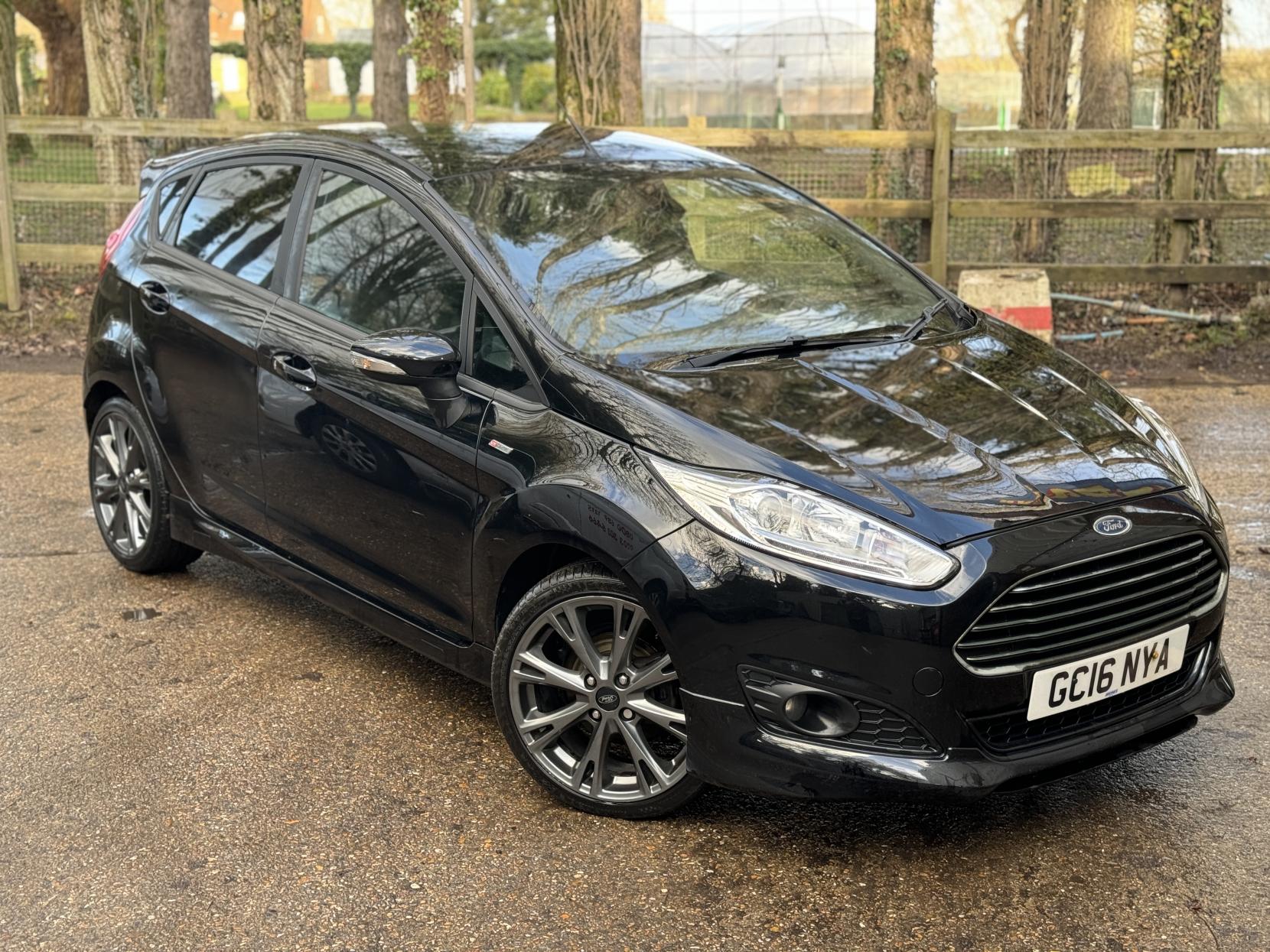 Ford Fiesta 1.0T EcoBoost ST-Line Hatchback 5dr Petrol Manual Euro 6 (s/s) (125 ps)