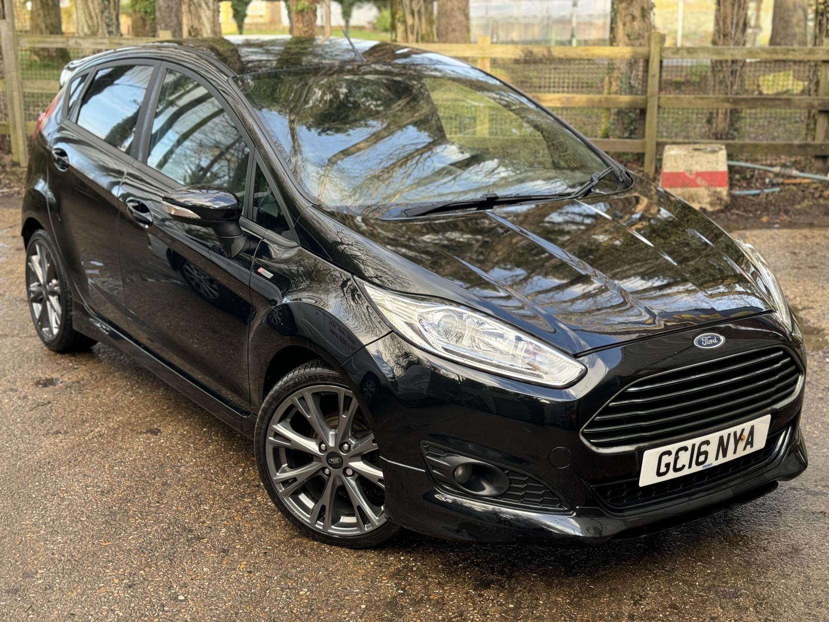 Ford Fiesta 1.0T EcoBoost ST-Line Hatchback 5dr Petrol Manual Euro 6 (s/s) (125 ps)