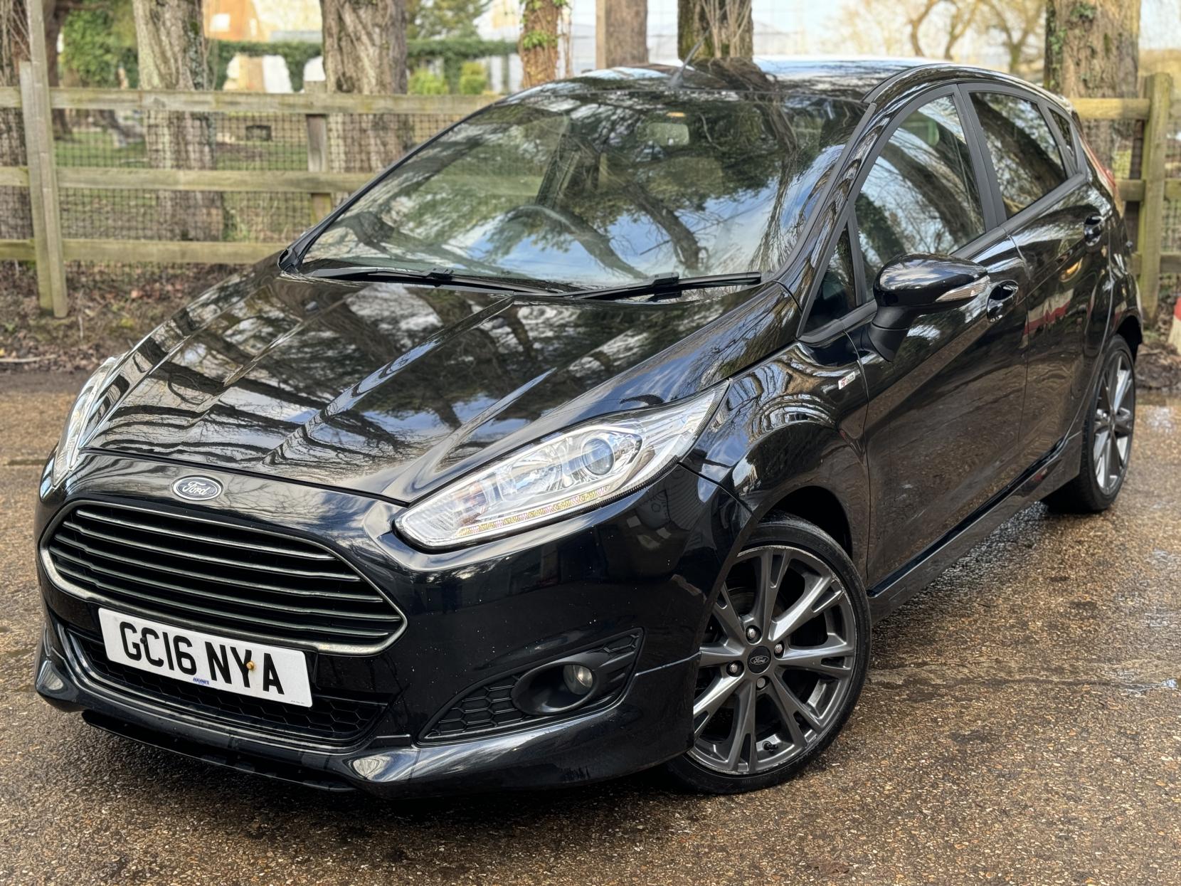 Ford Fiesta 1.0T EcoBoost ST-Line Hatchback 5dr Petrol Manual Euro 6 (s/s) (125 ps)