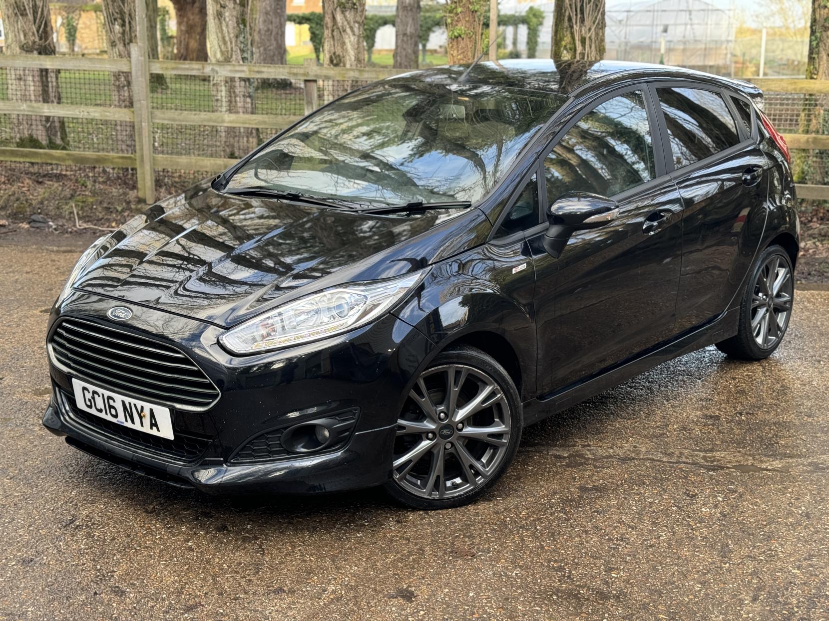 Ford Fiesta 1.0T EcoBoost ST-Line Hatchback 5dr Petrol Manual Euro 6 (s/s) (125 ps)