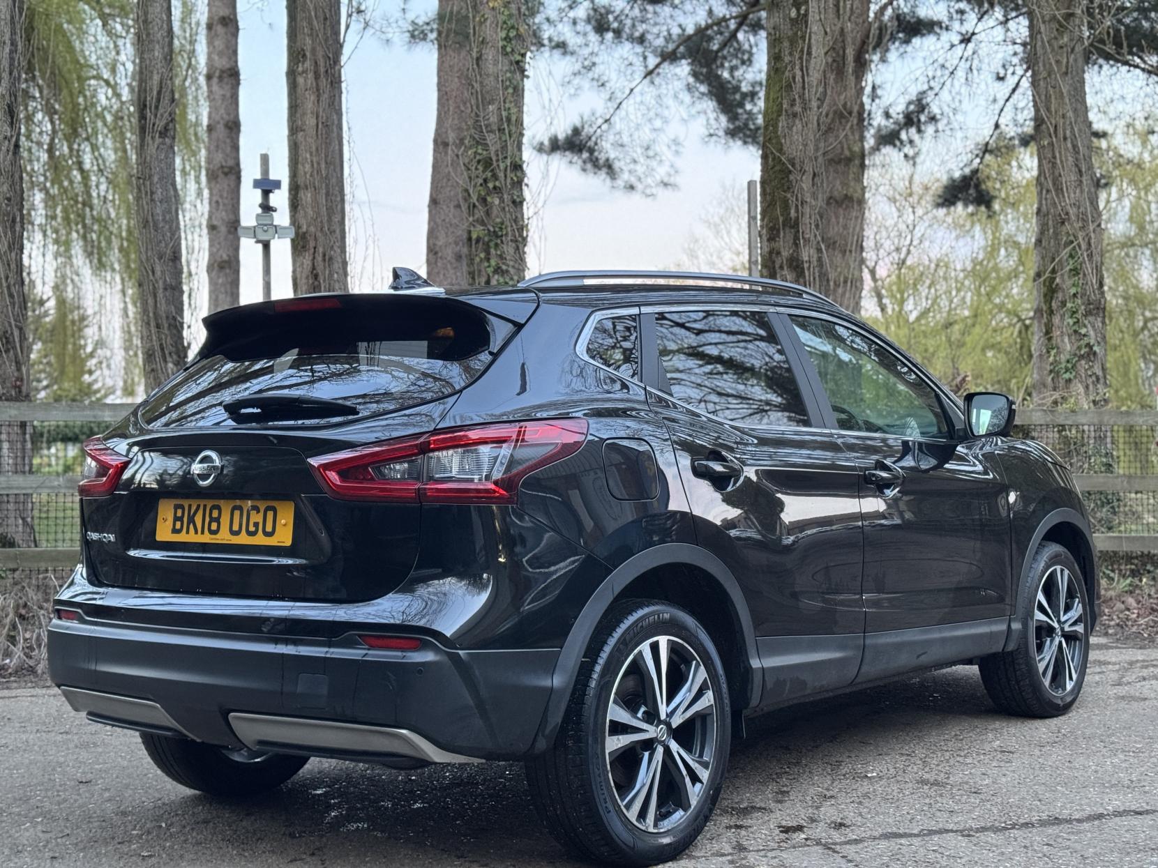 Nissan Qashqai 1.2 DIG-T N-Connecta SUV 5dr Petrol Manual Euro 6 (s/s) (115 ps)