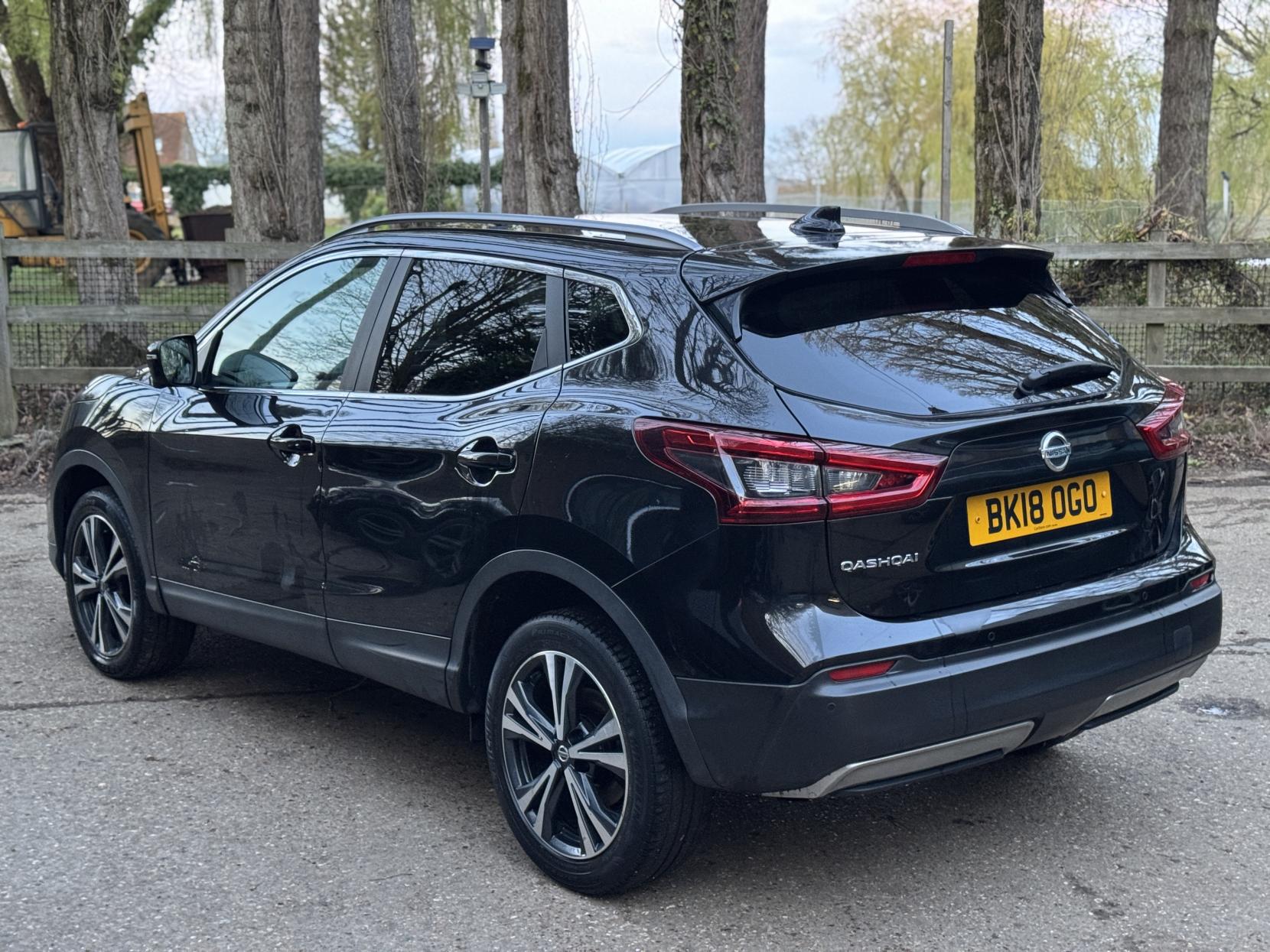 Nissan Qashqai 1.2 DIG-T N-Connecta SUV 5dr Petrol Manual Euro 6 (s/s) (115 ps)