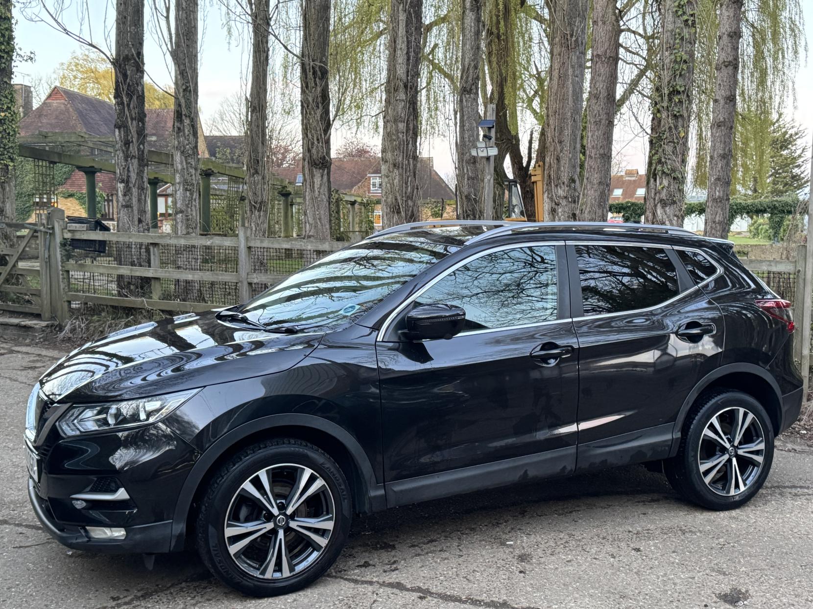 Nissan Qashqai 1.2 DIG-T N-Connecta SUV 5dr Petrol Manual Euro 6 (s/s) (115 ps)