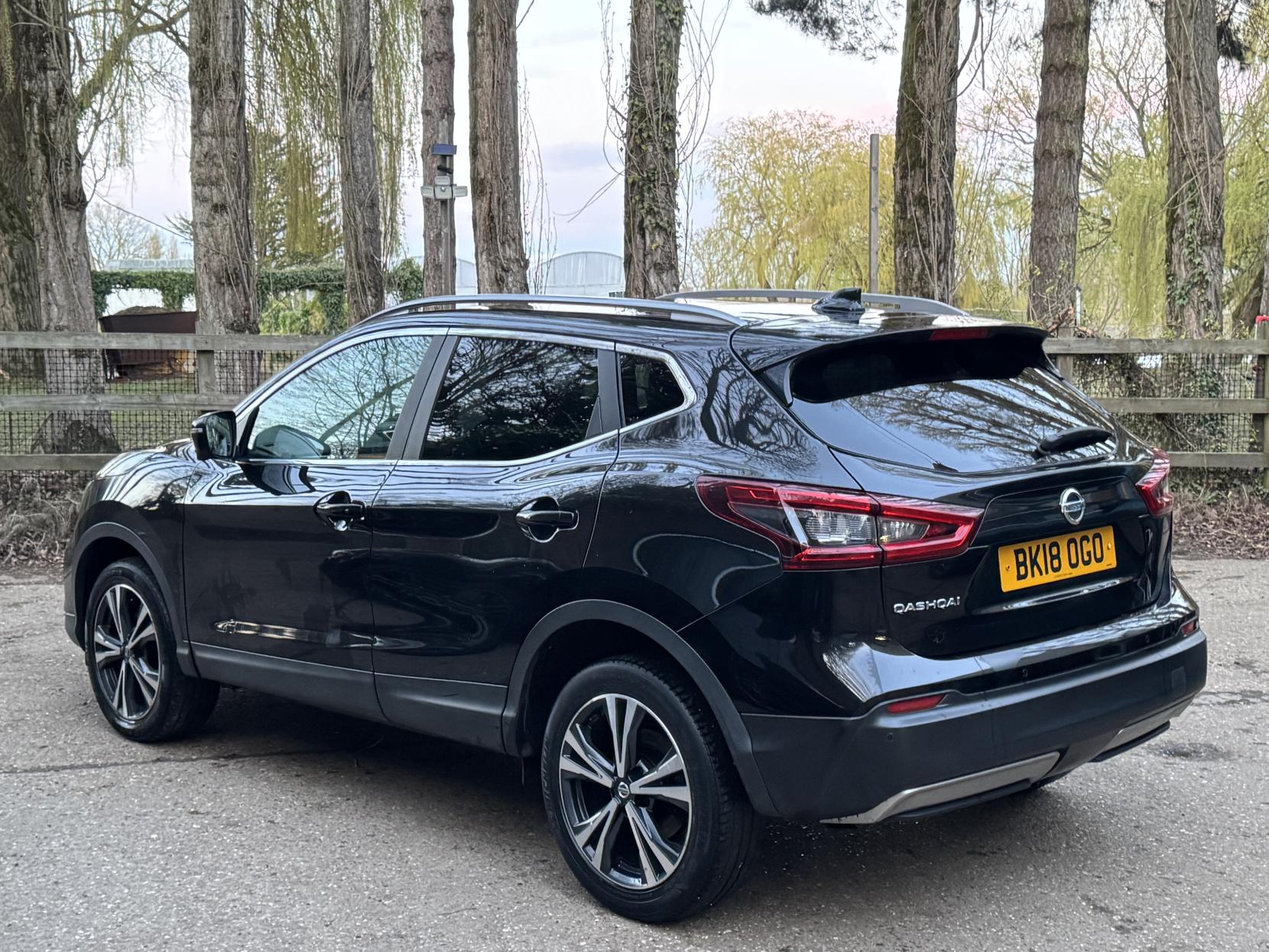 Nissan Qashqai 1.2 DIG-T N-Connecta SUV 5dr Petrol Manual Euro 6 (s/s) (115 ps)