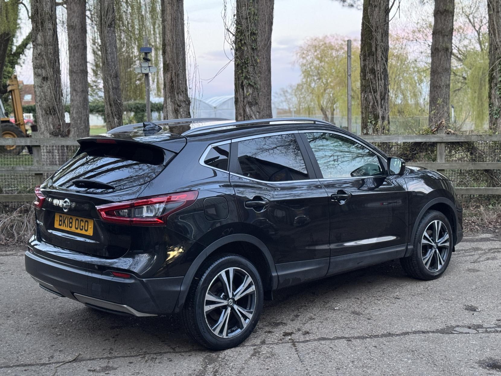 Nissan Qashqai 1.2 DIG-T N-Connecta SUV 5dr Petrol Manual Euro 6 (s/s) (115 ps)