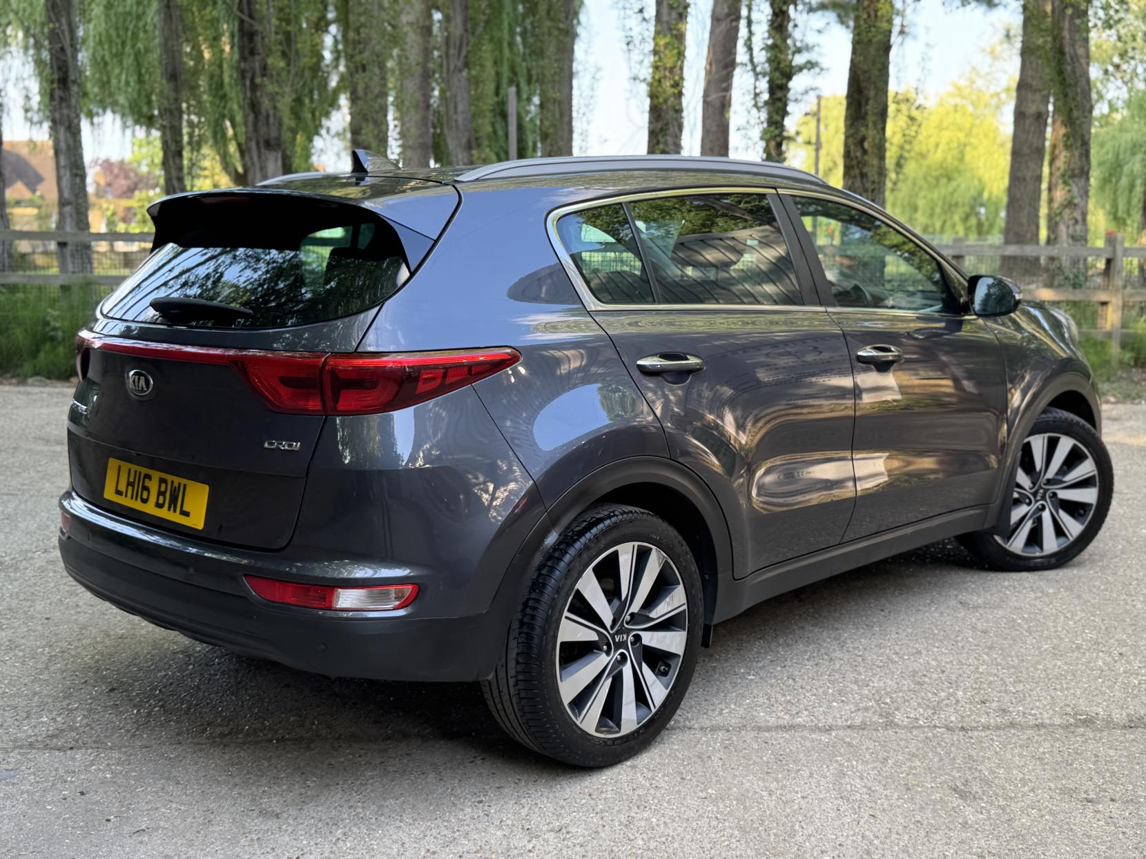 Kia Sportage 2.0 CRDi KX-3 SUV 5dr Diesel Auto AWD Euro 6 (134 bhp)