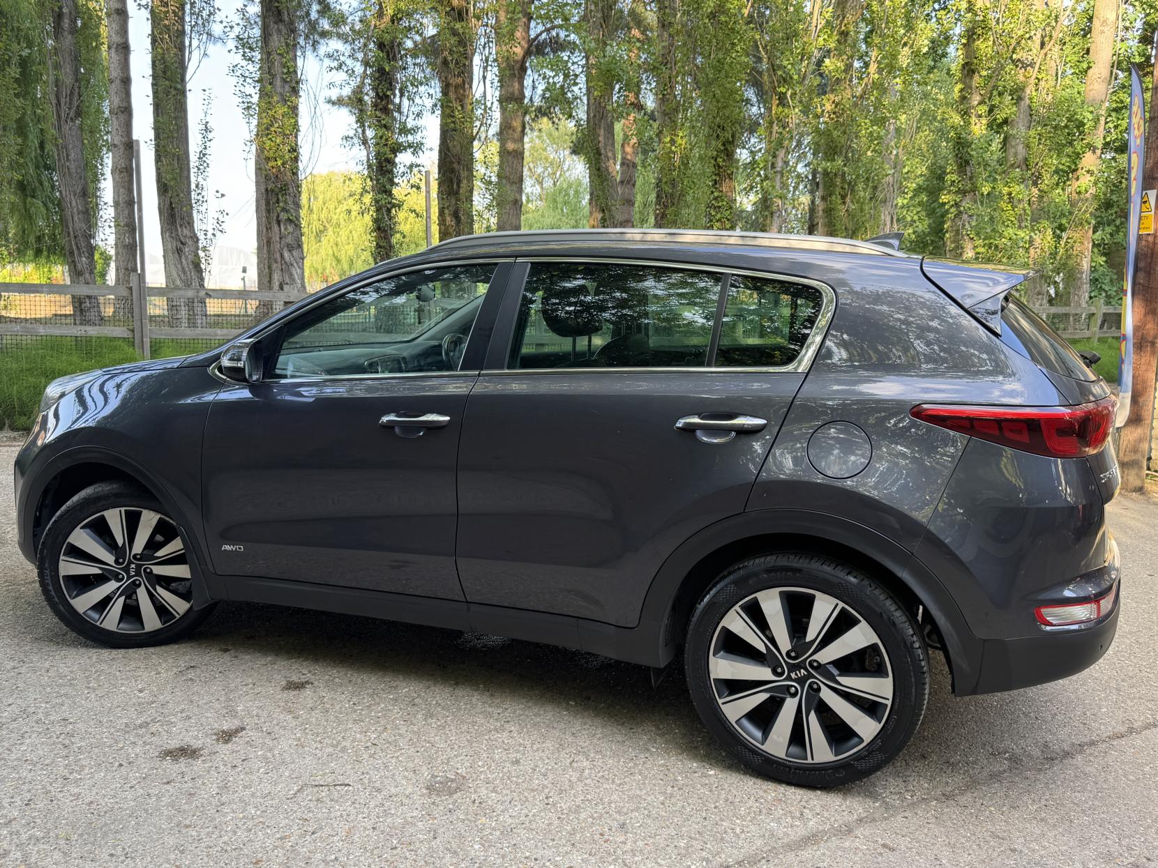 Kia Sportage 2.0 CRDi KX-3 SUV 5dr Diesel Auto AWD Euro 6 (134 bhp)