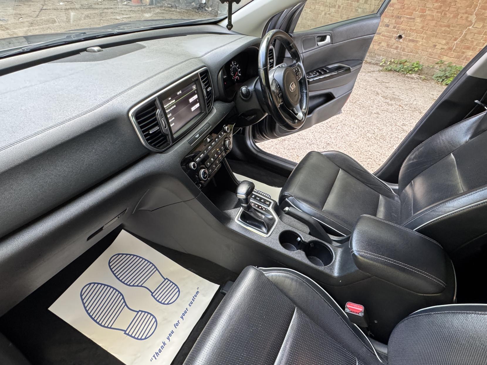 Kia Sportage 2.0 CRDi KX-3 SUV 5dr Diesel Auto AWD Euro 6 (134 bhp)