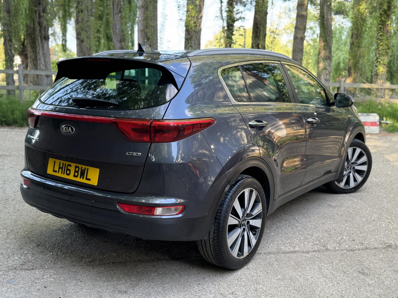 Kia Sportage 2.0 CRDi KX-3 SUV 5dr Diesel Auto AWD Euro 6 (134 bhp)