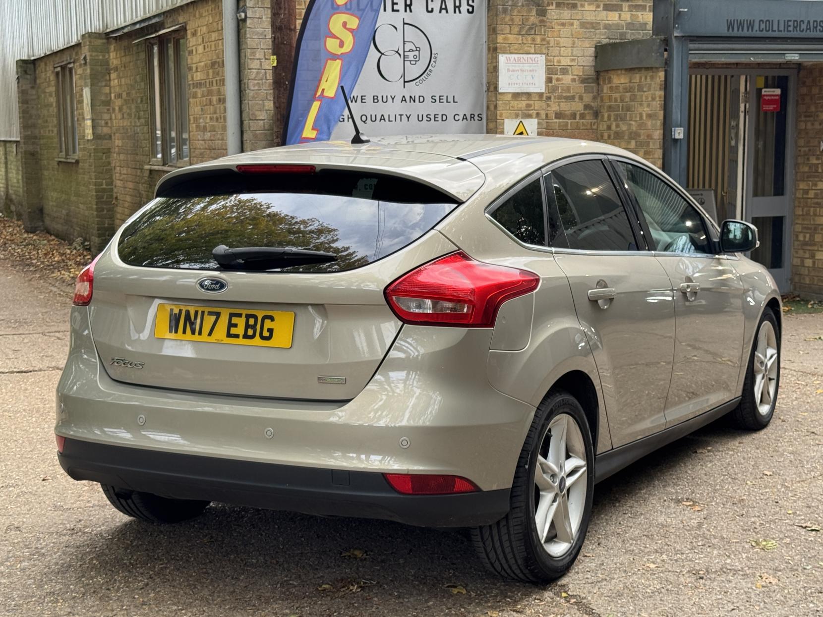 Ford Focus 1.0T EcoBoost Zetec Edition Hatchback 5dr Petrol Manual Euro 6 (s/s) (125 ps)