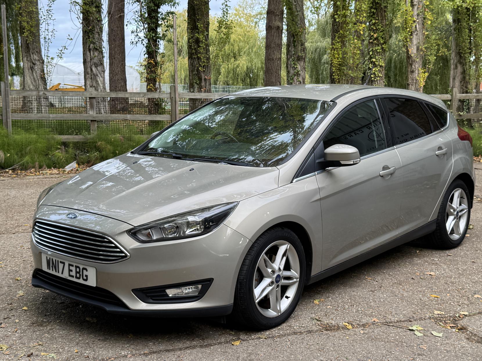 Ford Focus 1.0T EcoBoost Zetec Edition Hatchback 5dr Petrol Manual Euro 6 (s/s) (125 ps)
