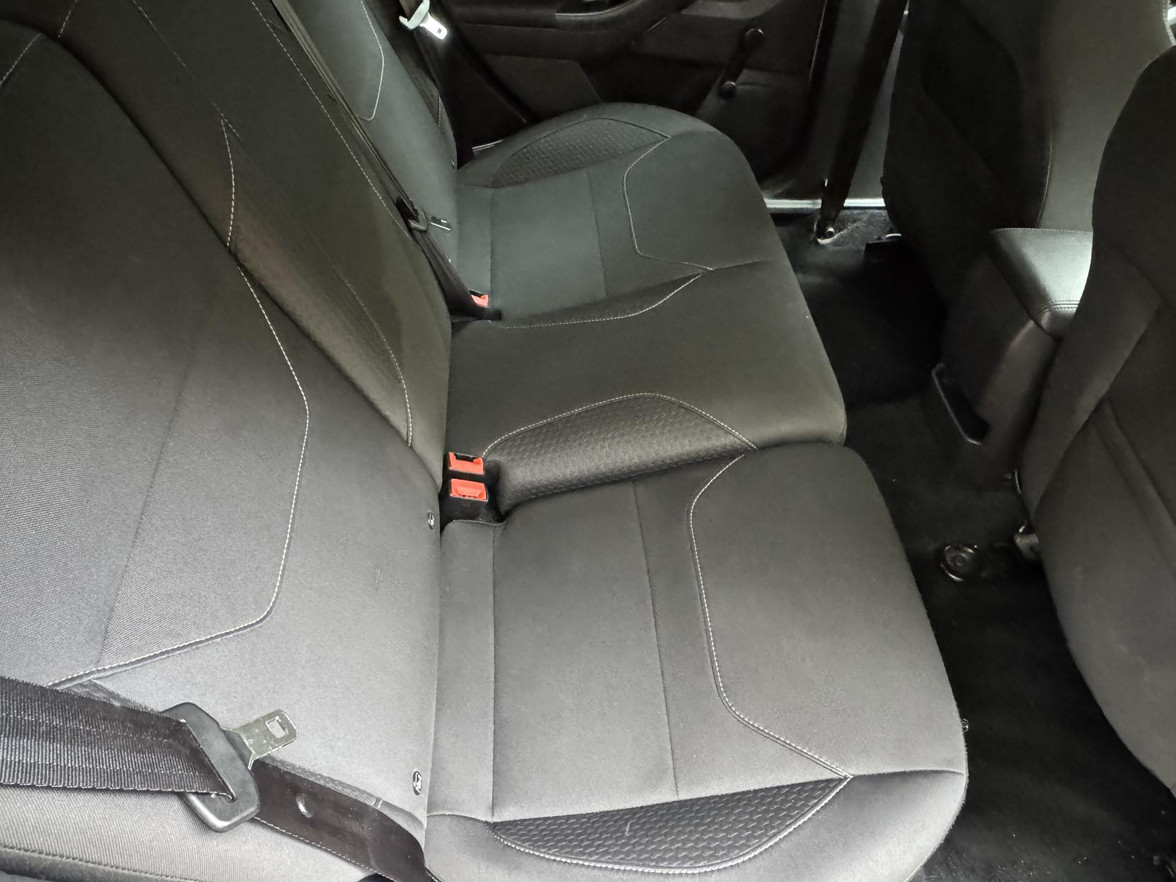 Ford Focus 1.0T EcoBoost Zetec Edition Hatchback 5dr Petrol Manual Euro 6 (s/s) (125 ps)