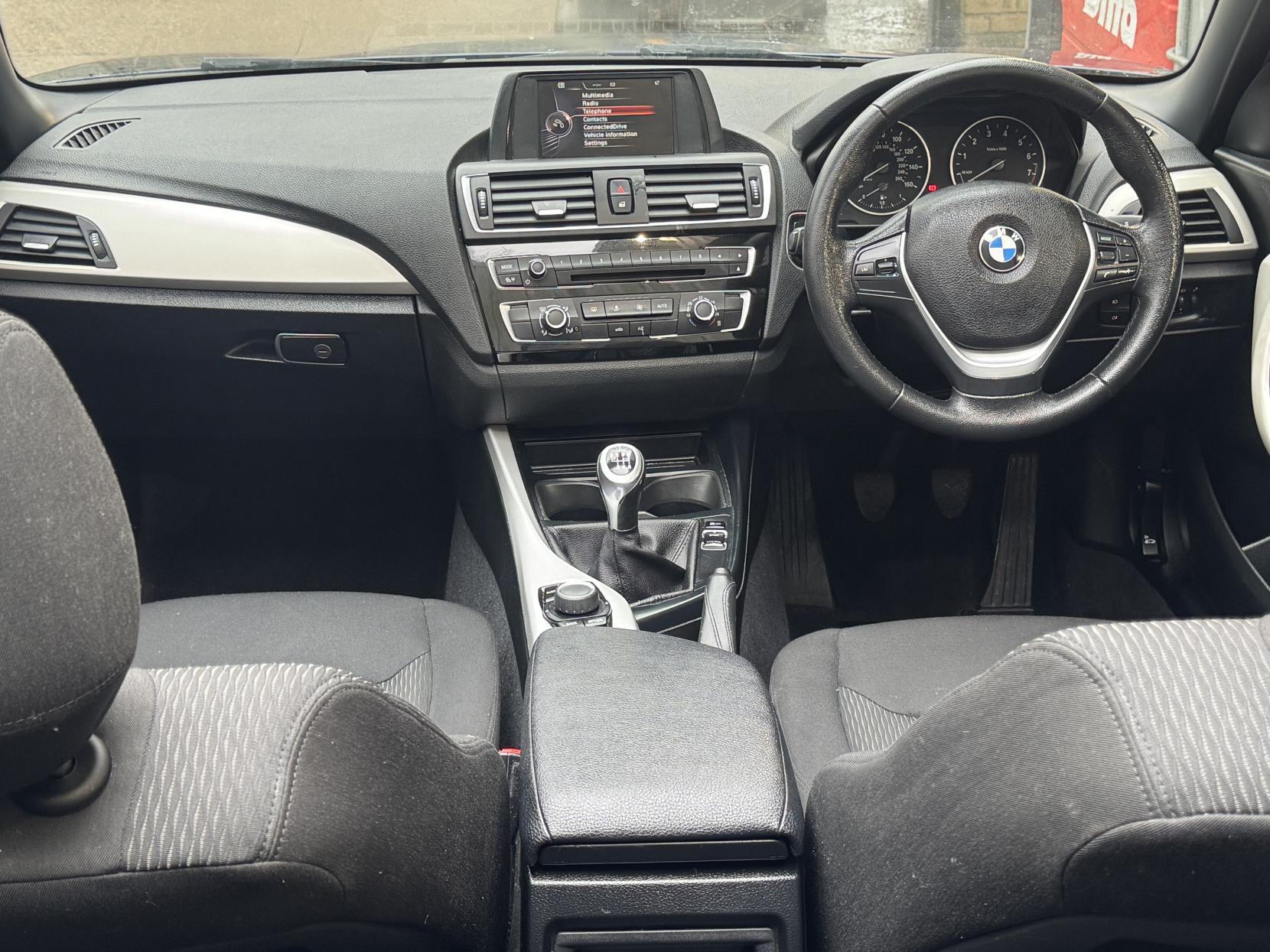 BMW 2 Series 1.5 218i SE Convertible 2dr Petrol Manual Euro 6 (s/s) (136 ps)