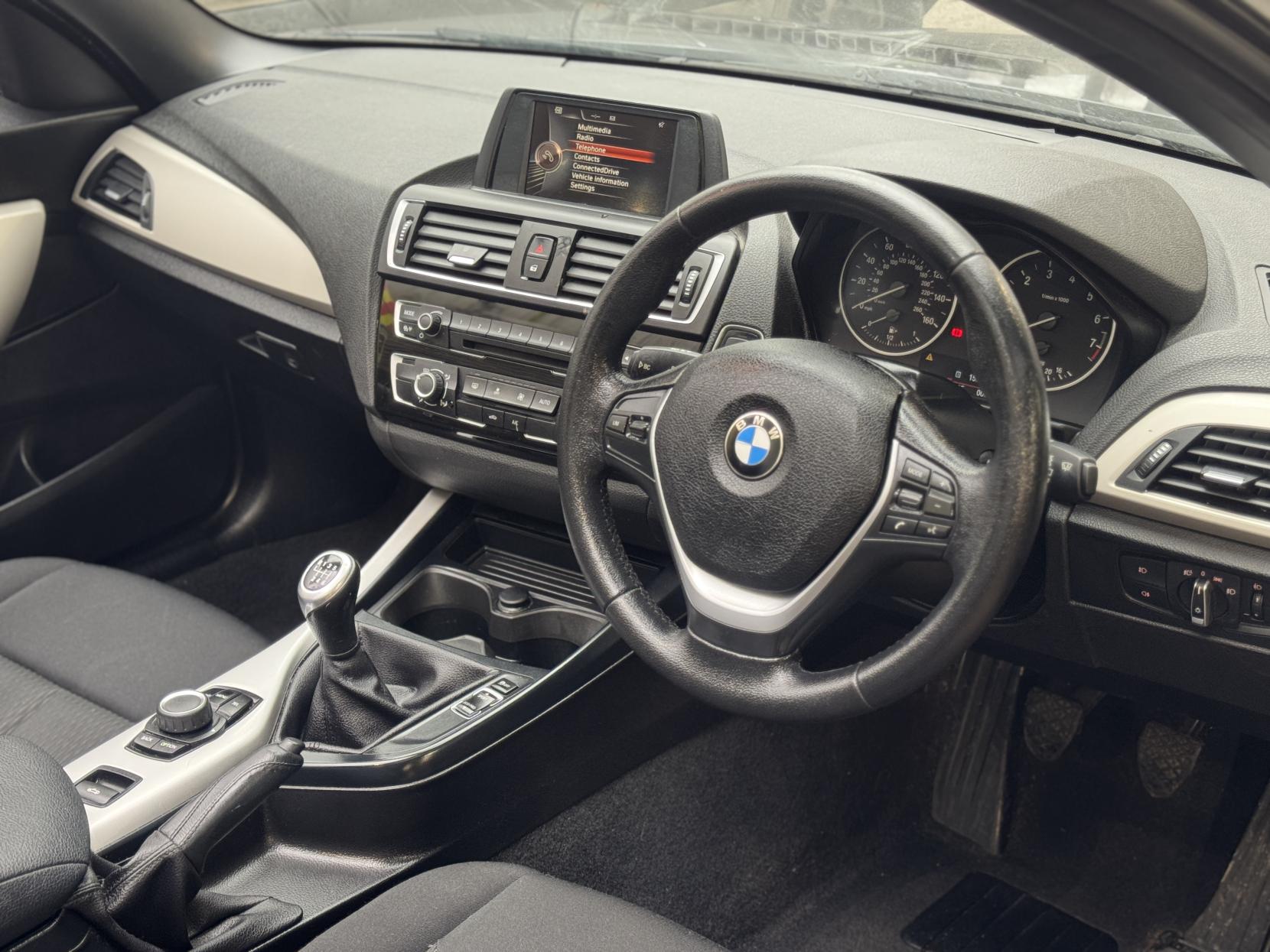 BMW 2 Series 1.5 218i SE Convertible 2dr Petrol Manual Euro 6 (s/s) (136 ps)