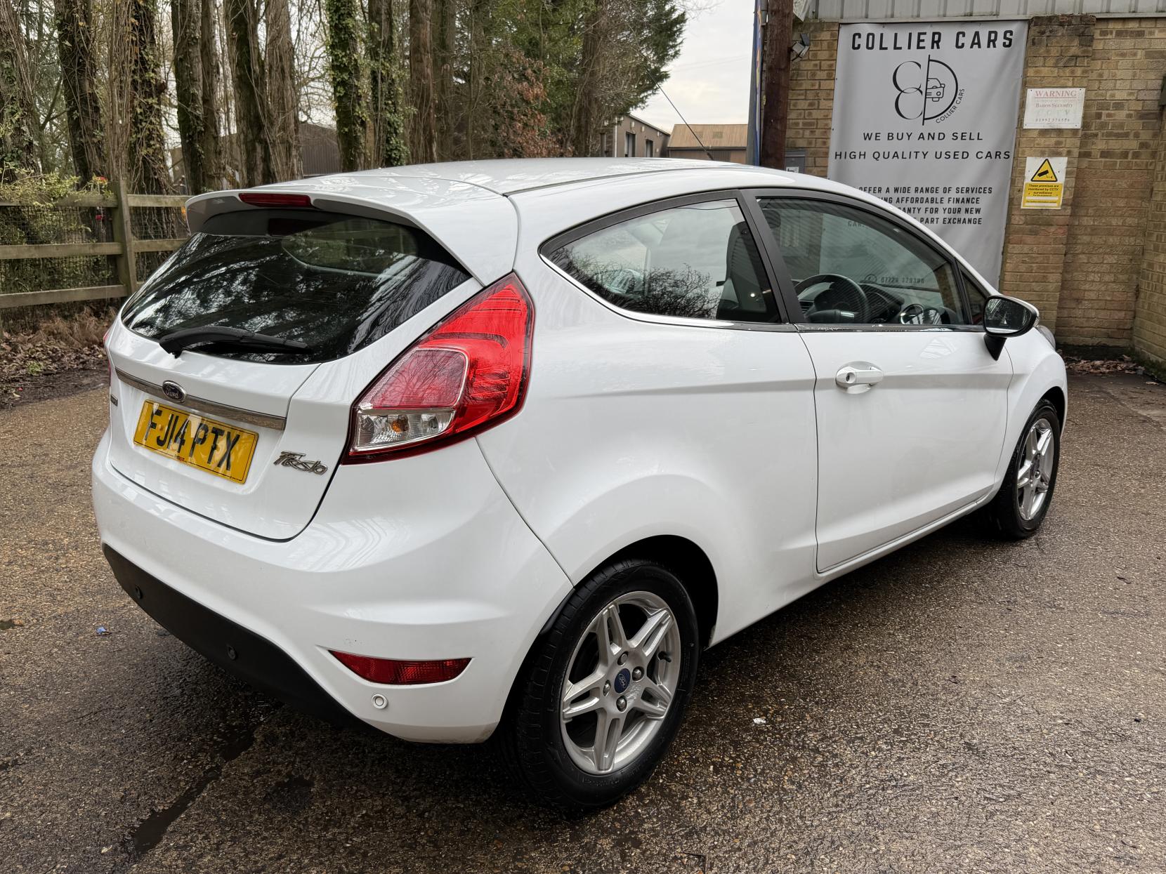 Ford Fiesta 1.0T EcoBoost Zetec Hatchback 3dr Petrol Manual Euro 5 (s/s) (100 ps)