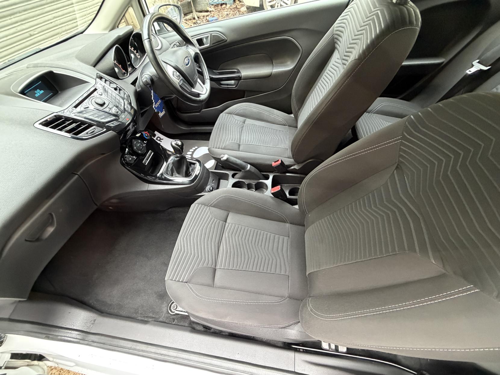 Ford Fiesta 1.0T EcoBoost Zetec Hatchback 3dr Petrol Manual Euro 5 (s/s) (100 ps)