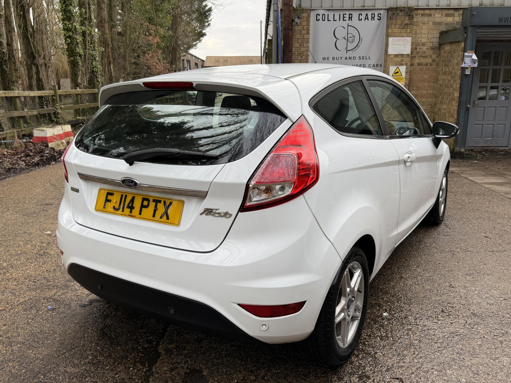Ford Fiesta 1.0T EcoBoost Zetec Hatchback 3dr Petrol Manual Euro 5 (s/s) (100 ps)
