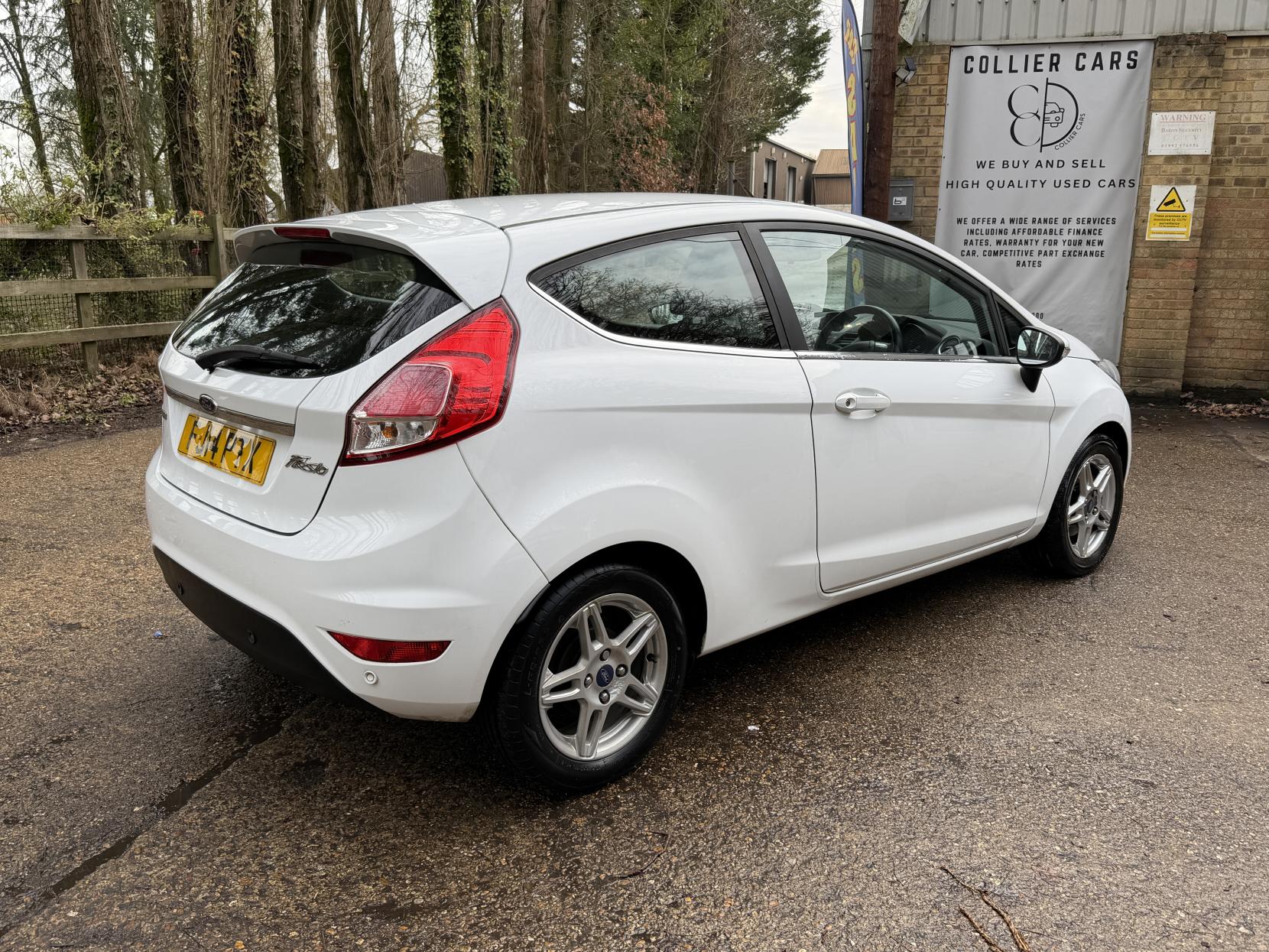 Ford Fiesta 1.0T EcoBoost Zetec Hatchback 3dr Petrol Manual Euro 5 (s/s) (100 ps)