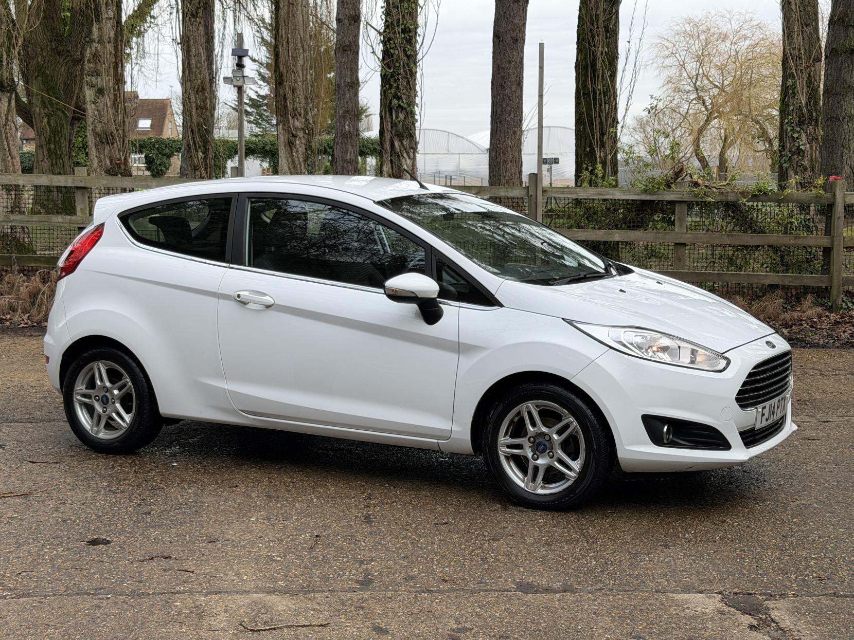 Ford Fiesta 1.0T EcoBoost Zetec Hatchback 3dr Petrol Manual Euro 5 (s/s) (100 ps)
