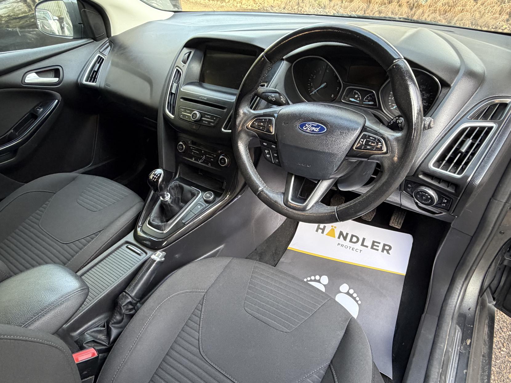 Ford Focus 1.0T EcoBoost Titanium Hatchback 5dr Petrol Manual Euro 6 (s/s) (125 ps)