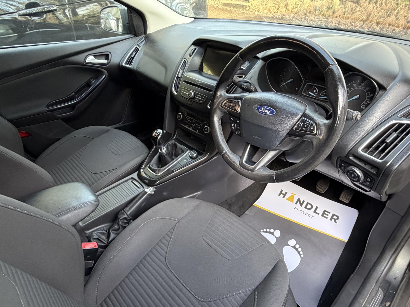 Ford Focus 1.0T EcoBoost Titanium Hatchback 5dr Petrol Manual Euro 6 (s/s) (125 ps)