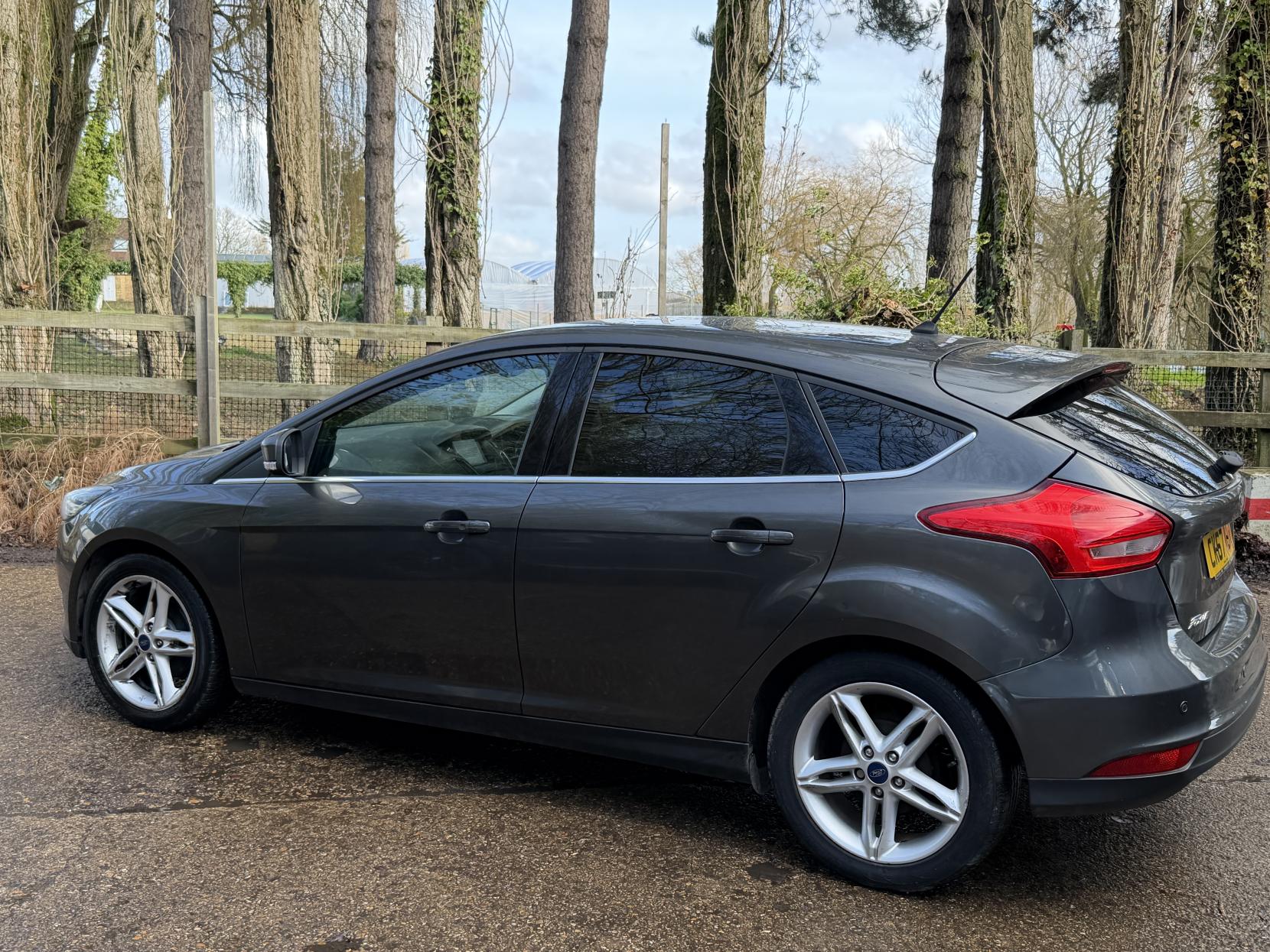 Ford Focus 1.0T EcoBoost Titanium Hatchback 5dr Petrol Manual Euro 6 (s/s) (125 ps)