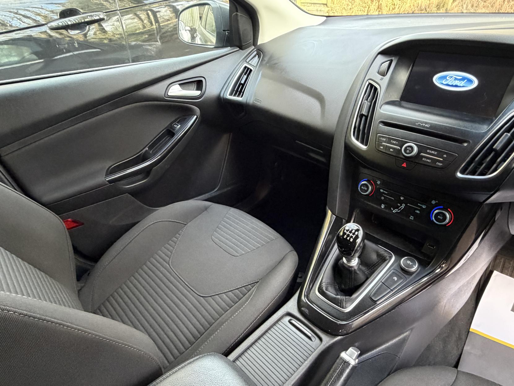 Ford Focus 1.0T EcoBoost Titanium Hatchback 5dr Petrol Manual Euro 6 (s/s) (125 ps)