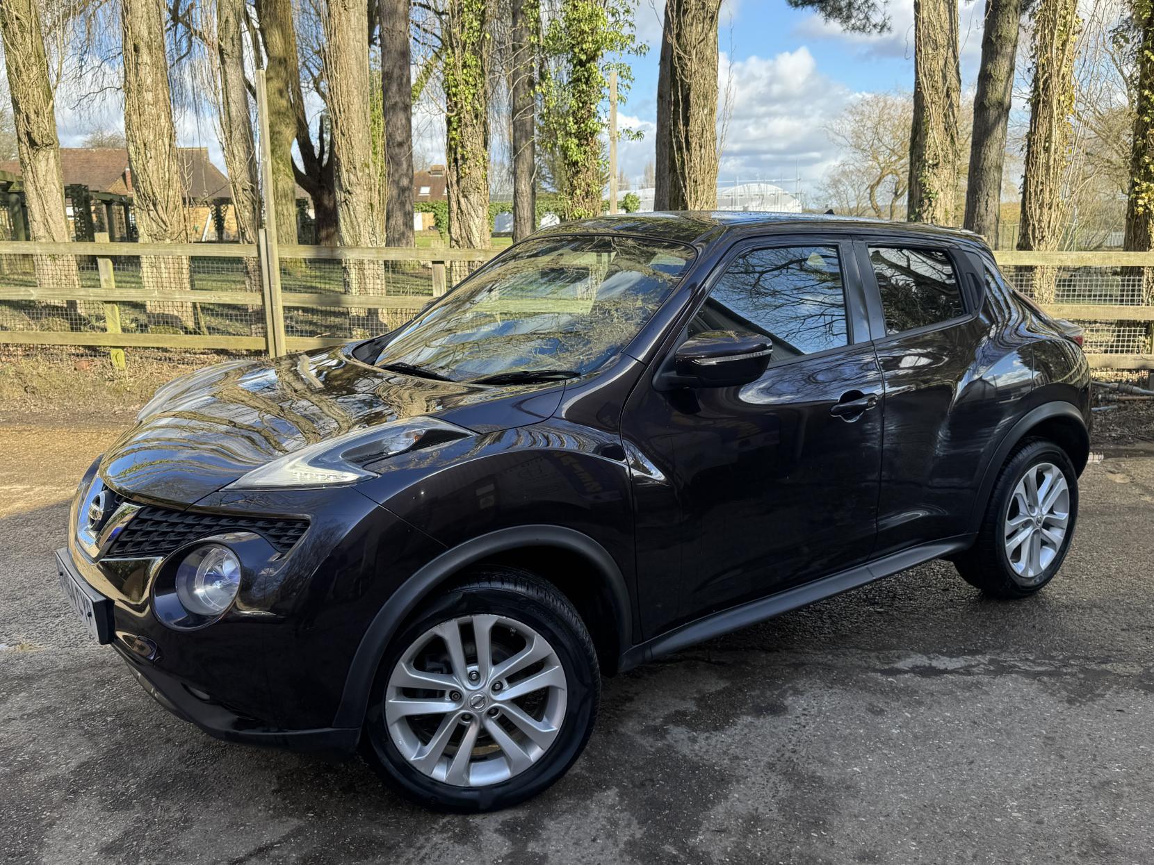 Nissan Juke 1.2 DIG-T Acenta Premium SUV 5dr Petrol Manual 6Spd Euro 5 (s/s) (115 ps)